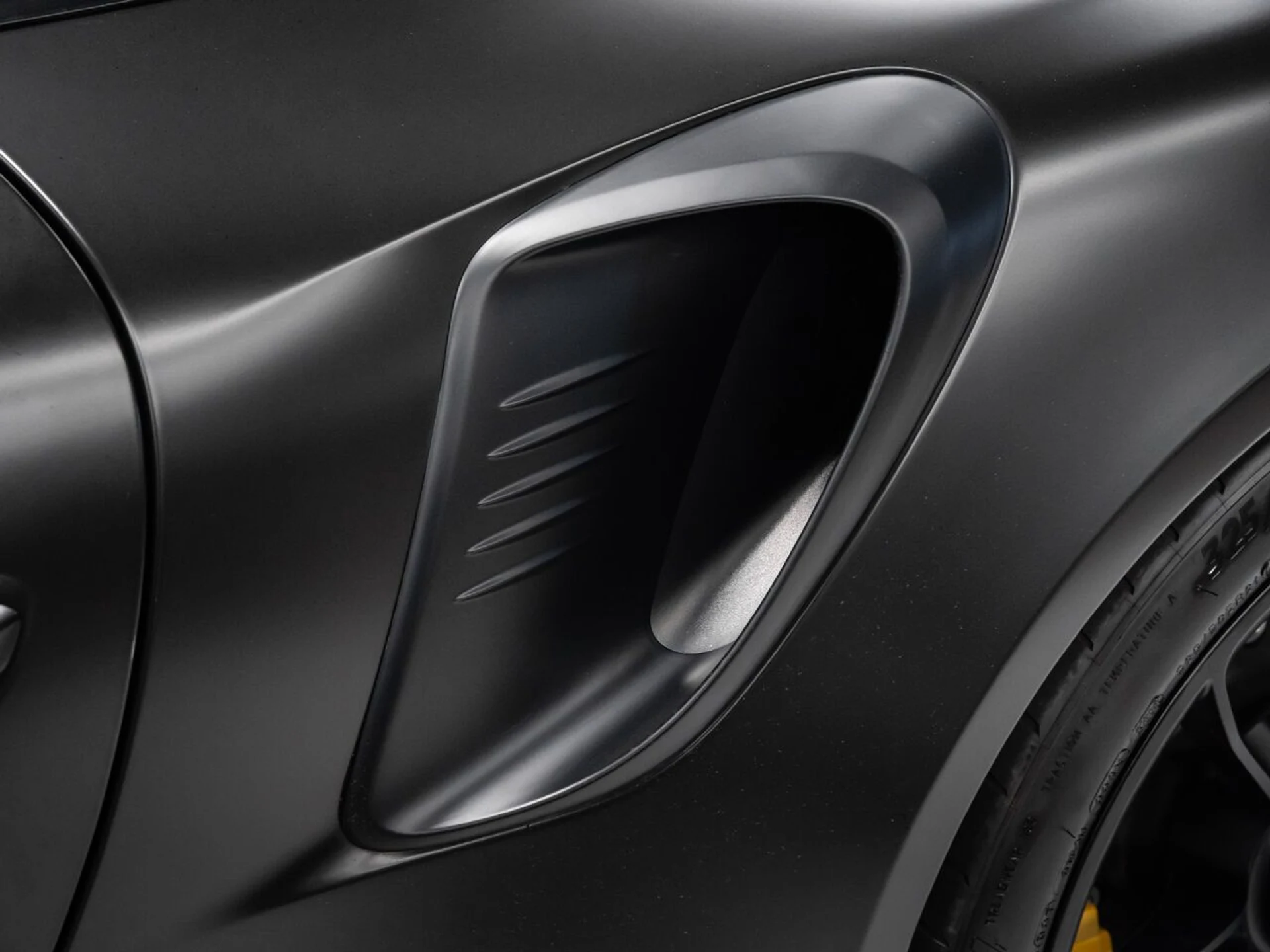 mph018_1675233947_porsche_911_2019_725ed60a31