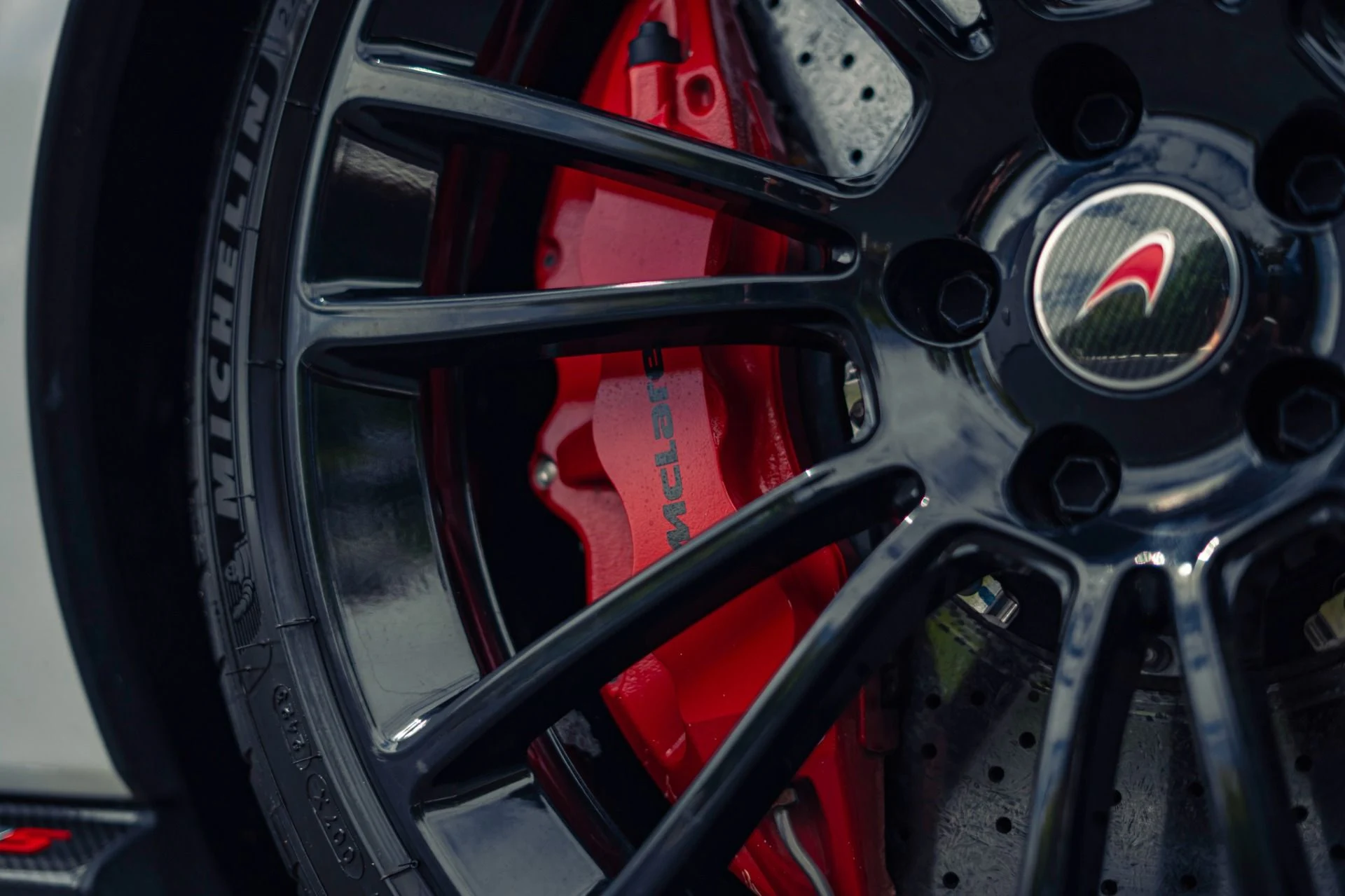 mph018_1676507022_Used_2016_Mc_Laren_570_S_w_a_236_K_MSRP_LOADED_w_MSO_Carbon_Options_1776279753_c5e7cdab6a