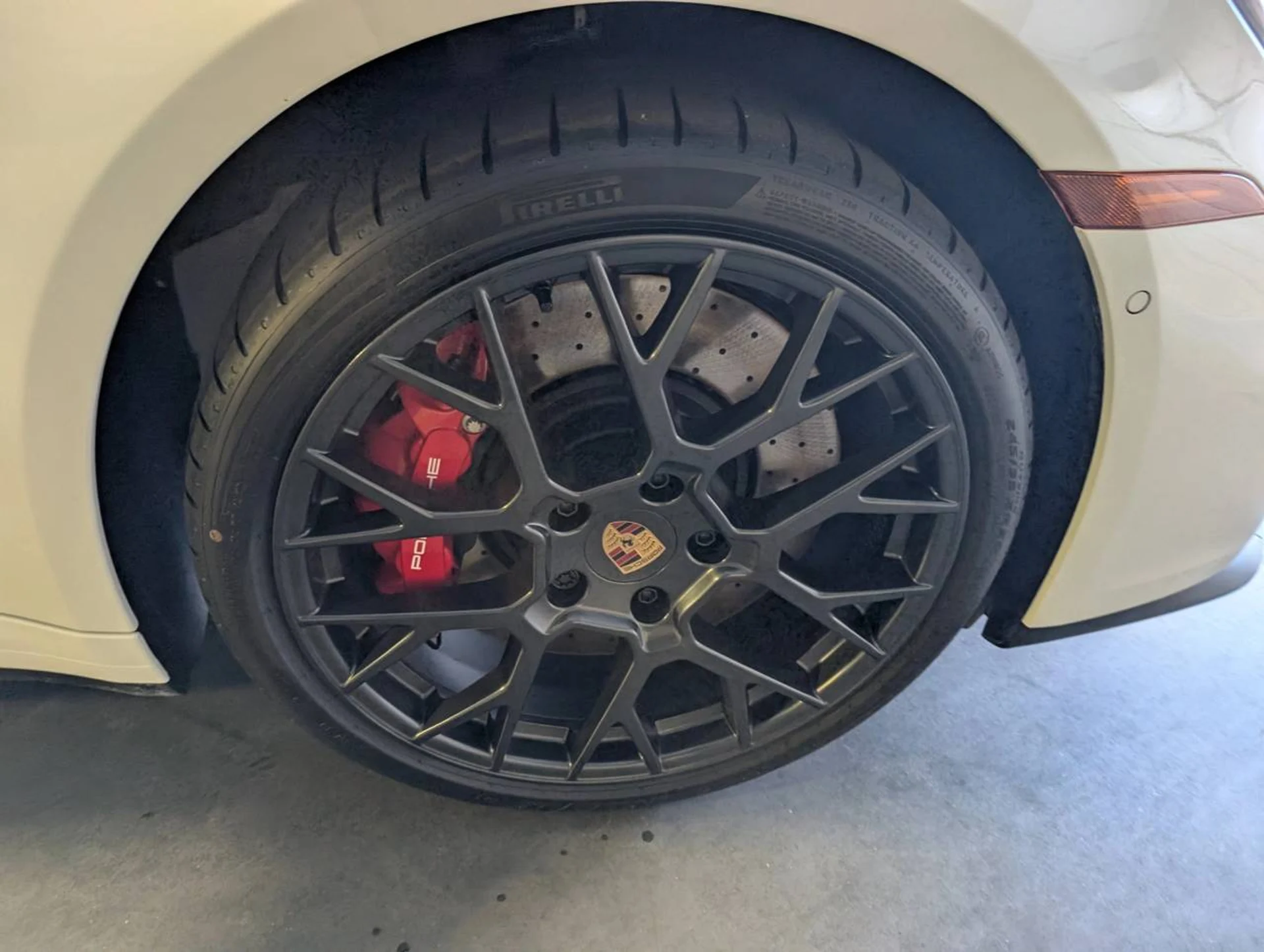 mph018_167694200_2f7701fa673f3a598b34a21b05671c4bx_f7dc95799a