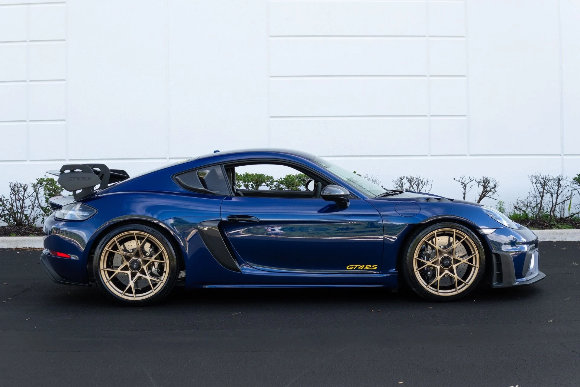 mph018_1686342994_Used_2024_Porsche_718_Cayman_GT_4_RS_1775021157_0d890119d0