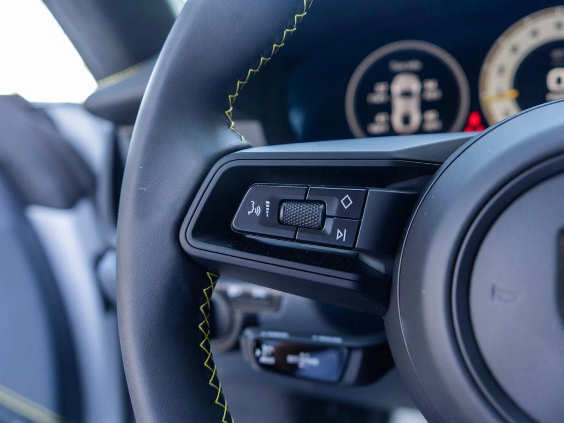 mph018_1686595596_kjri_Bjt_BT_Pp_Jps_X_Hz1_H_Hw_OJ_Xq_LI_b8ab135bbc