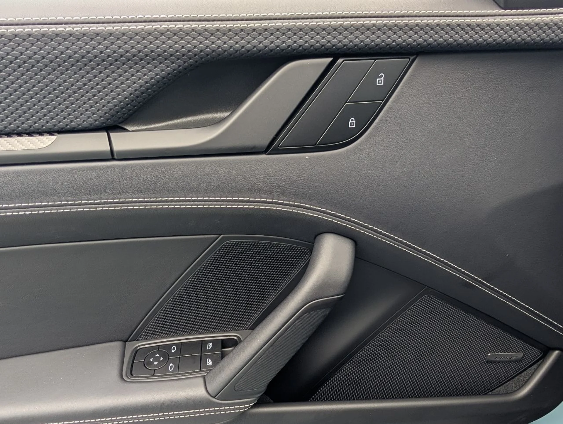 mph018_1686753361_20ed44e1620bd73cece33d61d051ef92_235e67e575