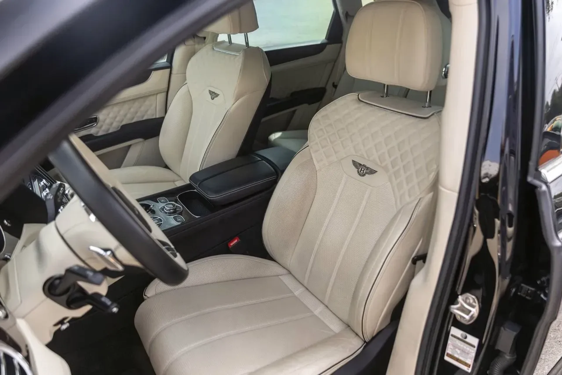 mph018_1692155261_4968f40ced6e48f391a5d73c68056a91_ed9fe3cd9d