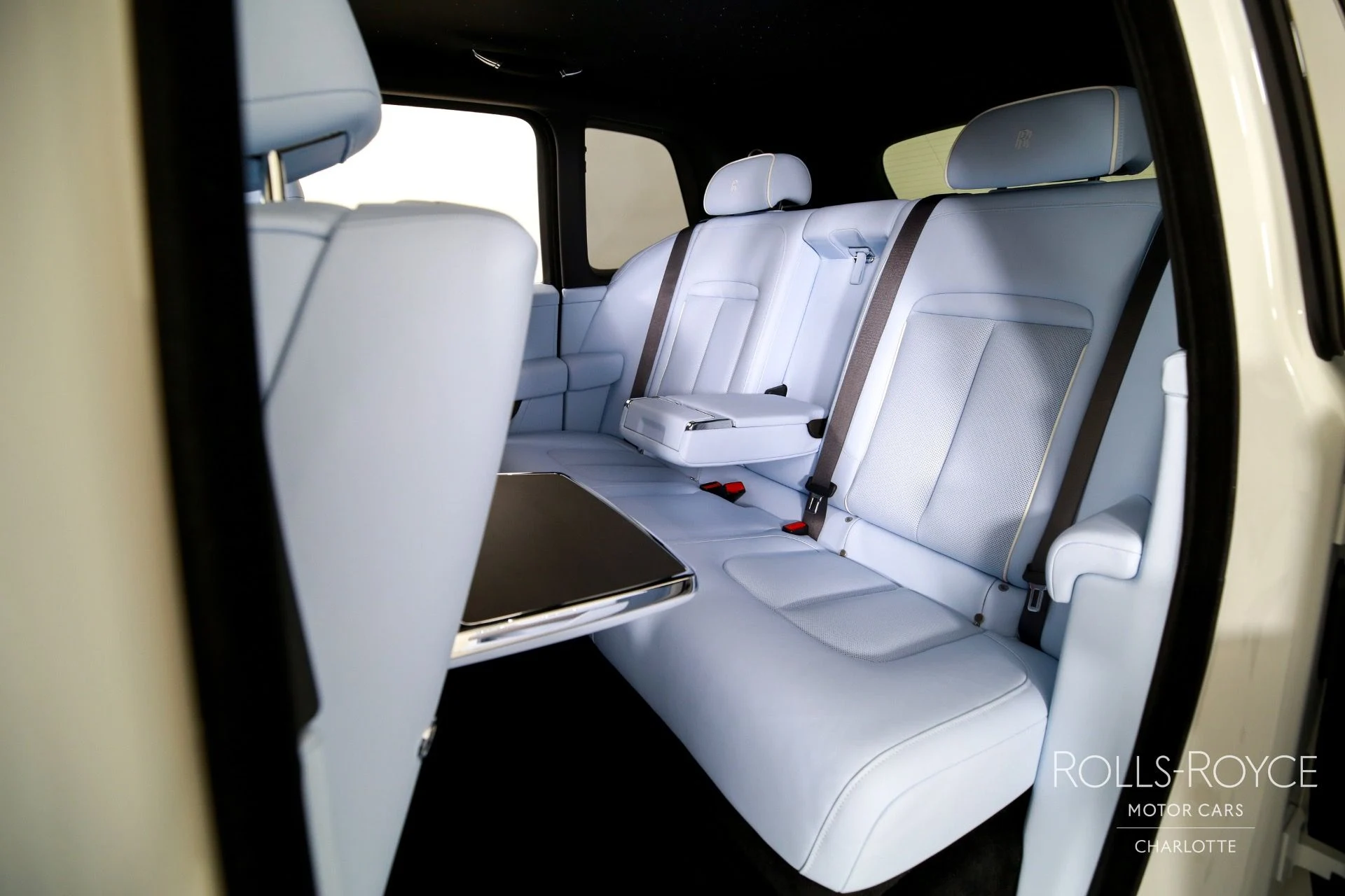 mph018_1695731438_Used_2026_Rolls_Royce_Cullinan_1759509260_e24577a631