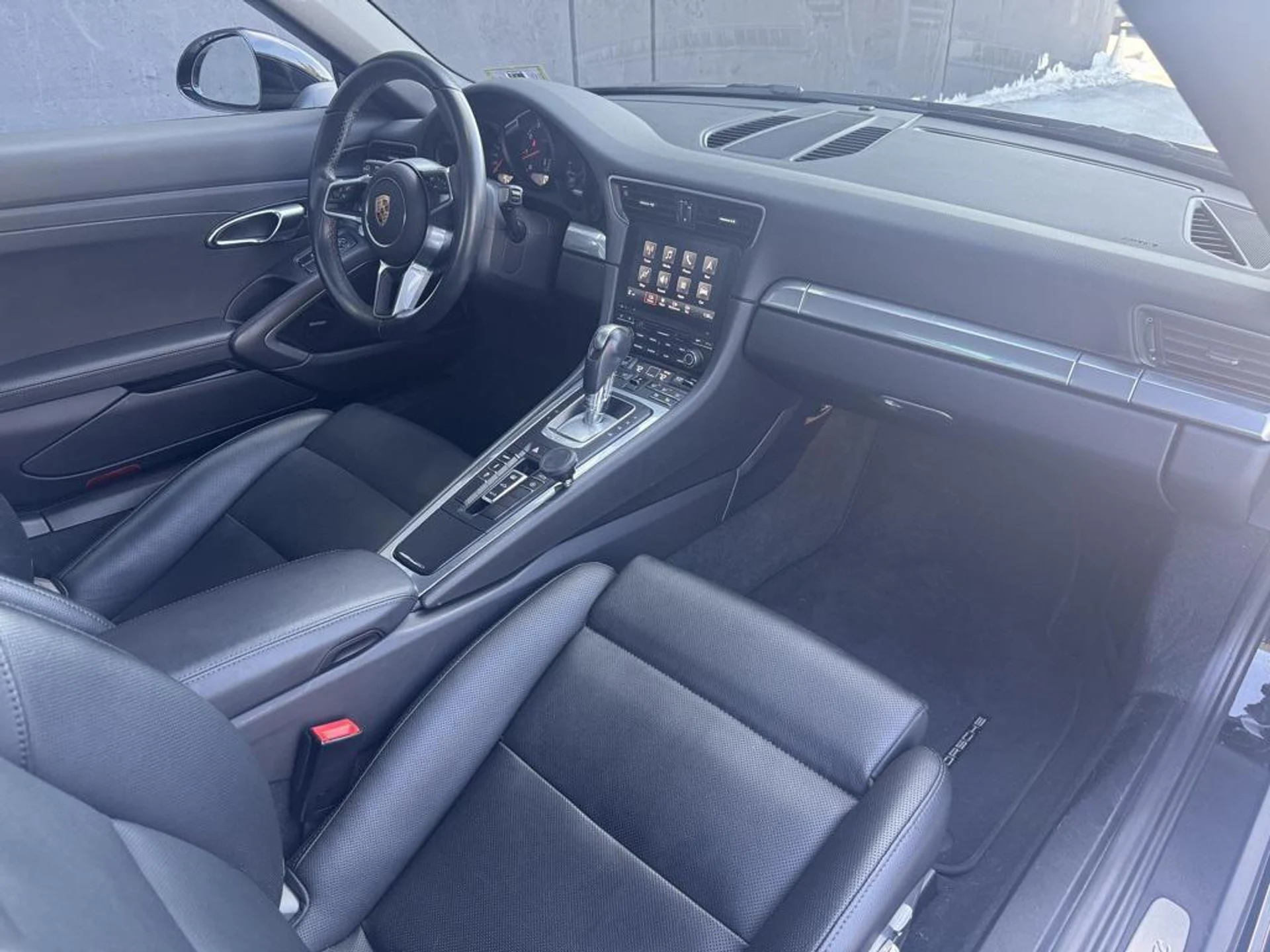 mph018_1696601748_lvb_J_Qs_Pk_C_Bb_B922h_HD_Idn_W_Cyn04_8661547643