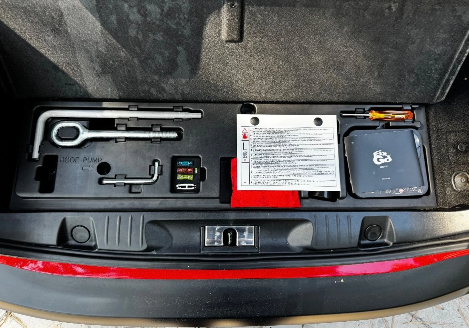 mph018_1707584001_Used_2019_Ferrari_Portofino_1760471452_8488572f03
