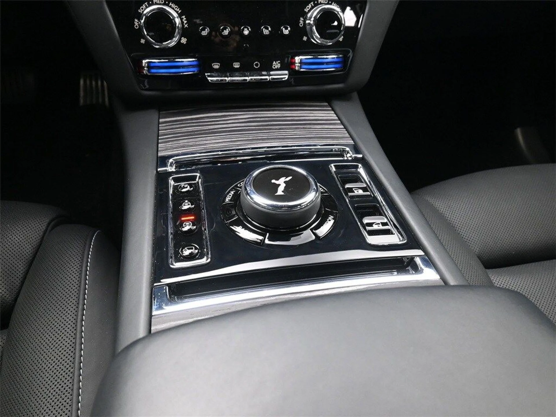 mph018_1715941864_b2d65872e2b6fcd21f1bb3e1f905068ax_ff625a58e2