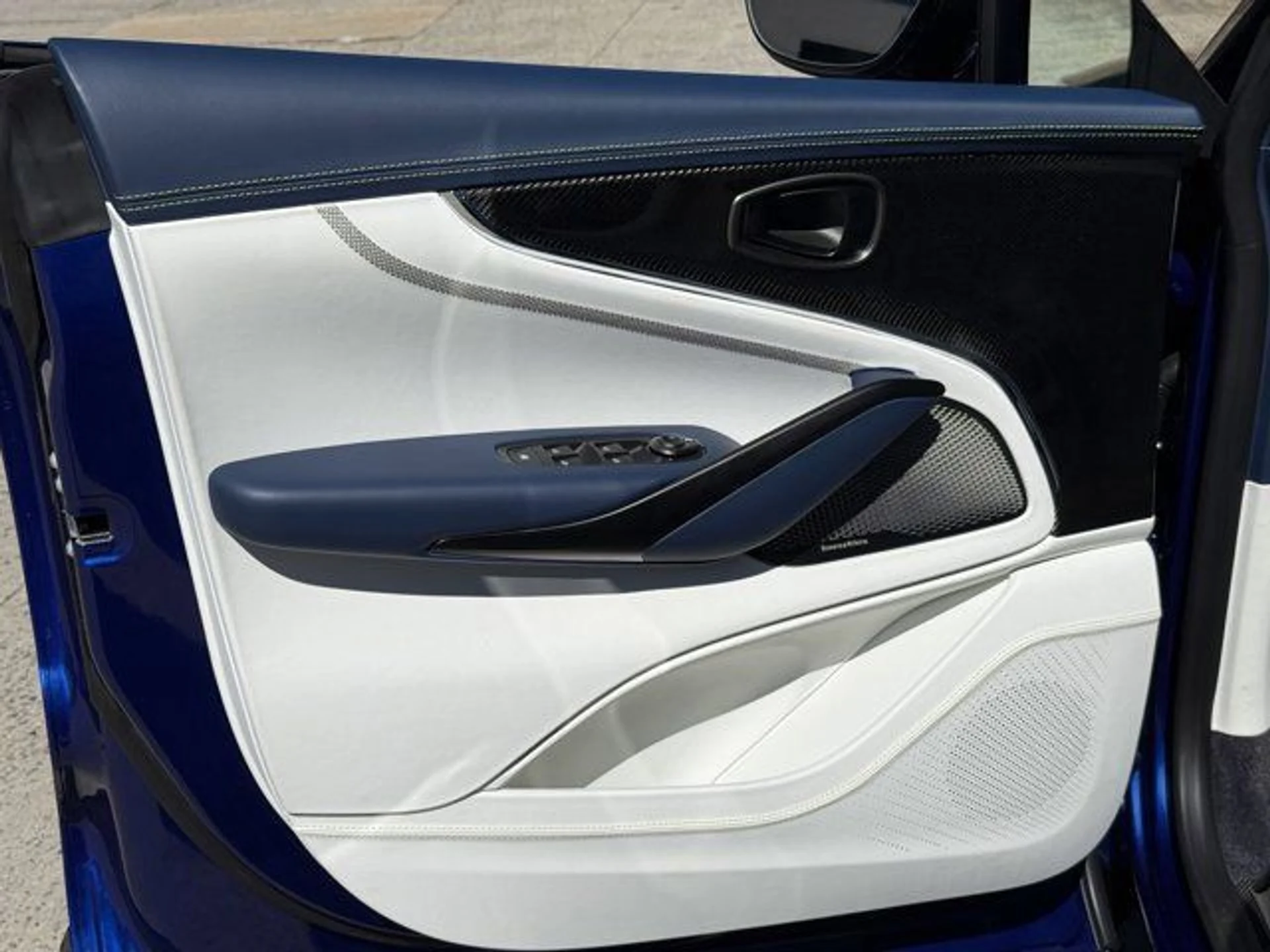 mph018_1718114352_f7caf531697740889bb50f9cb9b5d868_5d353db020