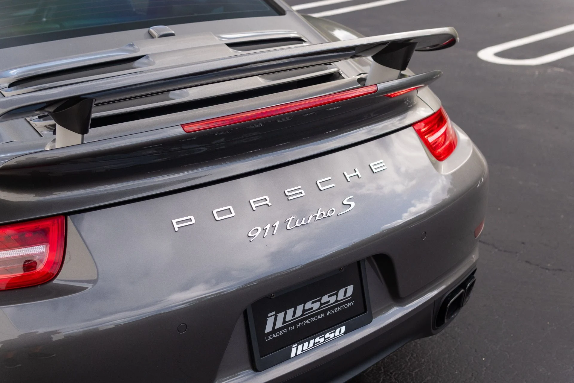 mph018_1720139122_Used_2014_Porsche_911_Turbo_S_1777344663_3744bfd0af