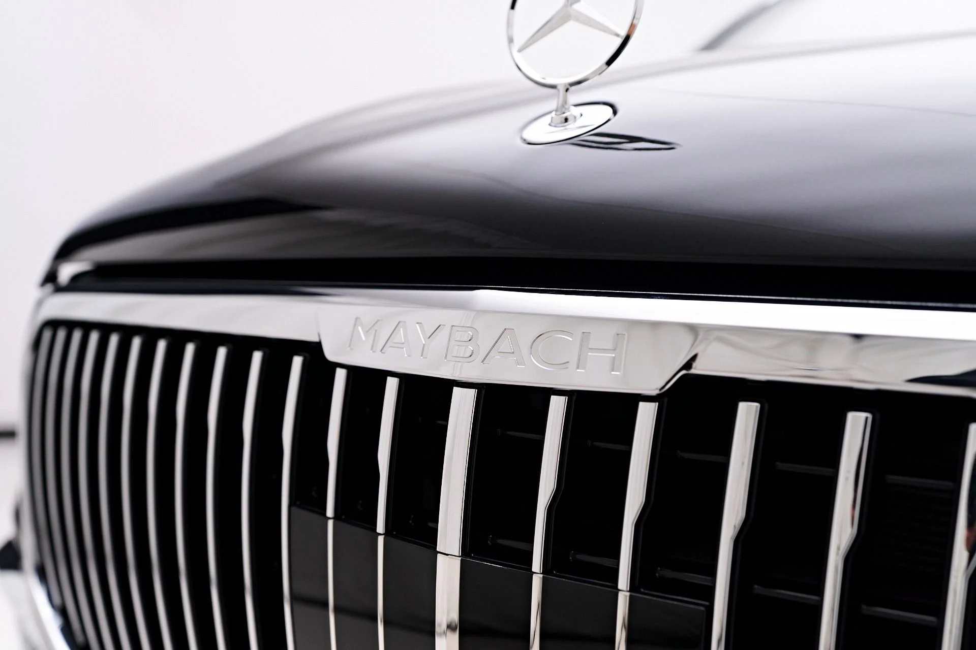 mph018_1720971465_Used_2023_Mercedes_Benz_GLS_Maybach_GLS_600_1762799208_5e3050bc2b