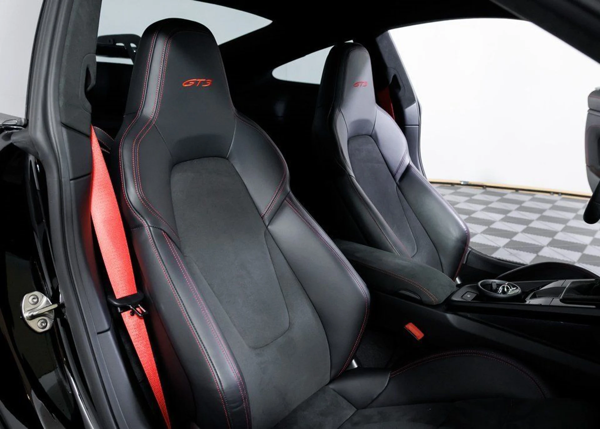 mph018_1723867659_d02ae1d6a21819412069b8c406f4380d_4014582d81