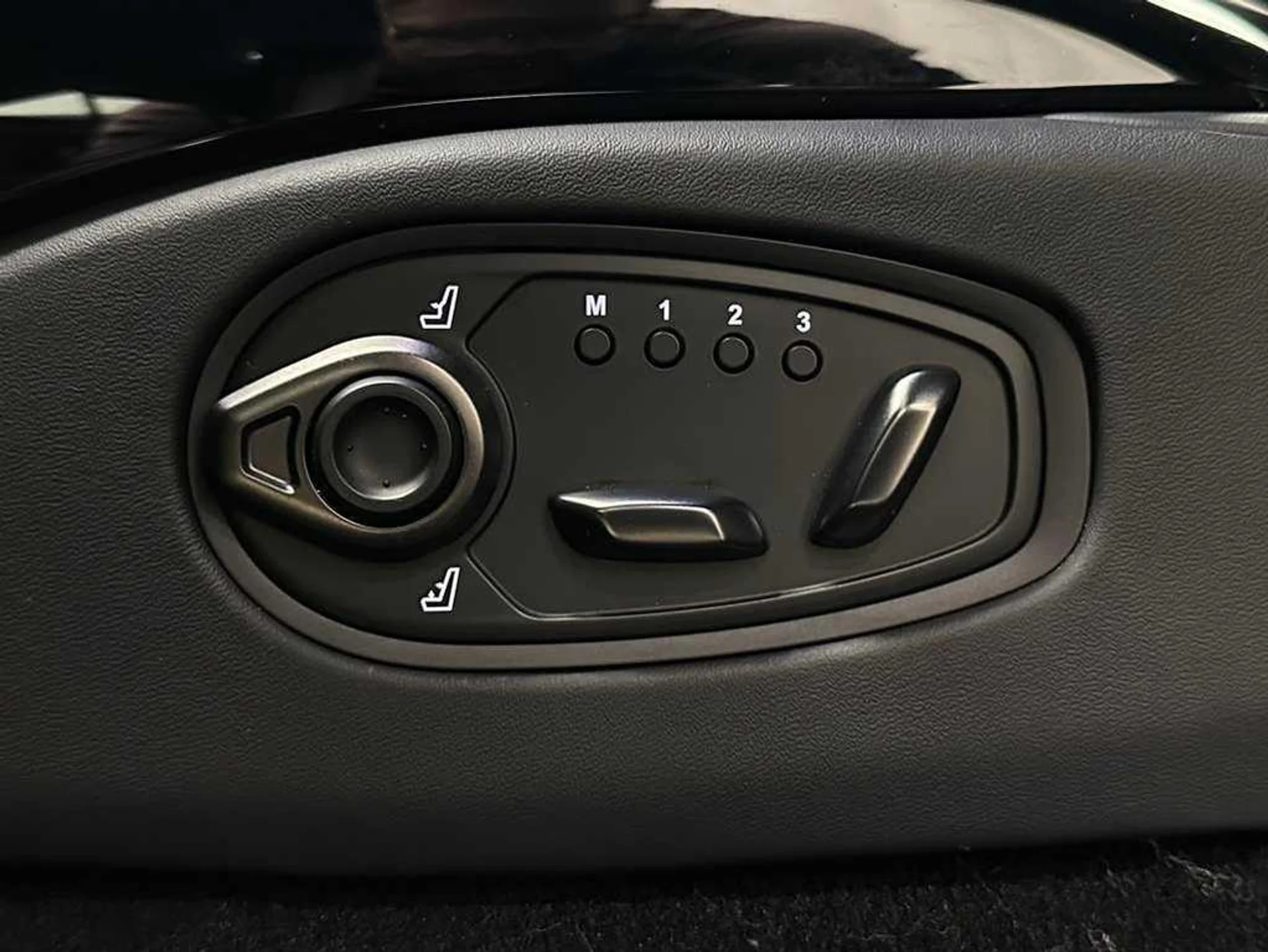 mph018_1726735006_V_Jz0nd_H2v_Vhc_Y64nk_Wcge88_Cr_Vo_623e19995e