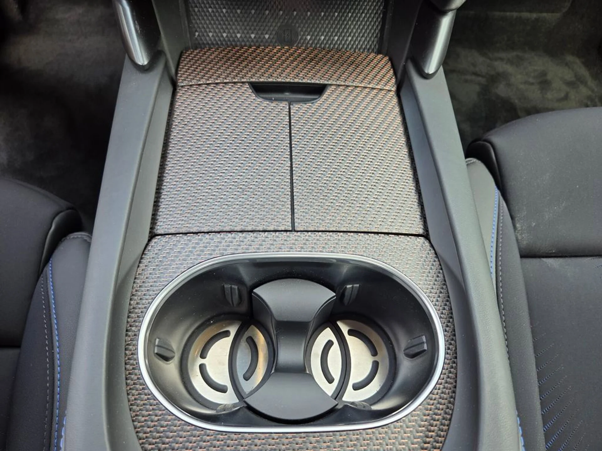 mph018_1744130838_cdefb1fcdc4fb95745a1a15f1037540b_141909c3d4