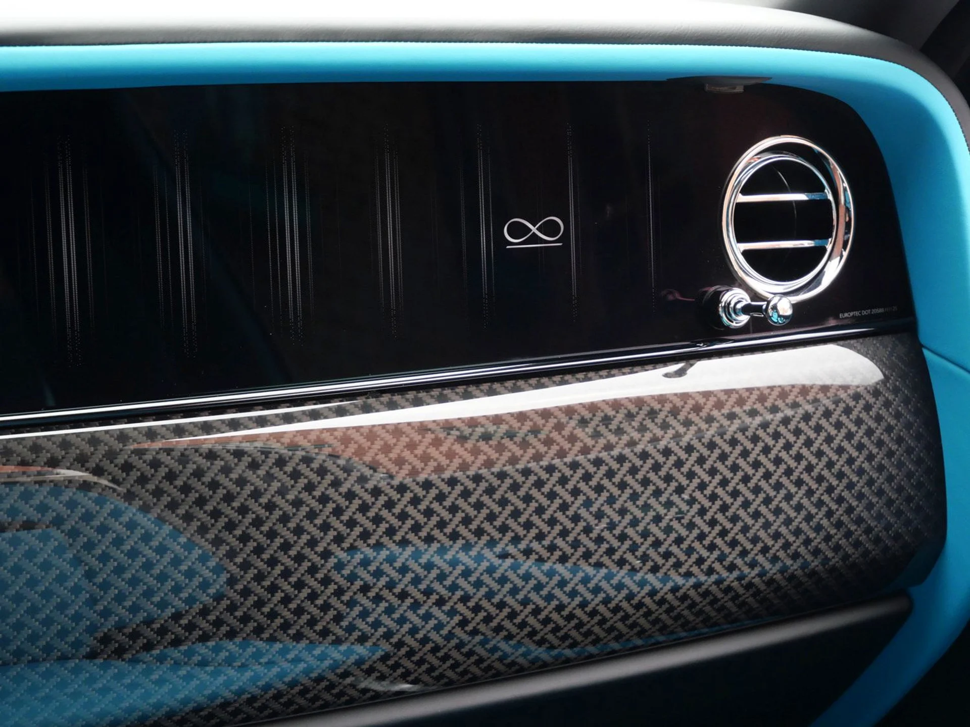 mph018_1744283404_33b7e913fb7f786655deed8a4f8df236x_f9bcc60677