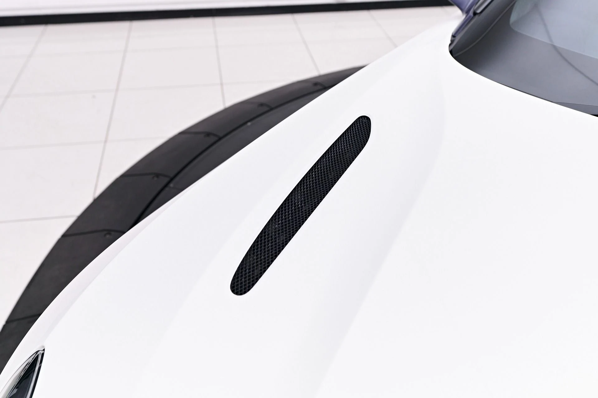 mph018_1745641106_Used_2019_Aston_Martin_DB_11_Base_1758851291_feecd366de