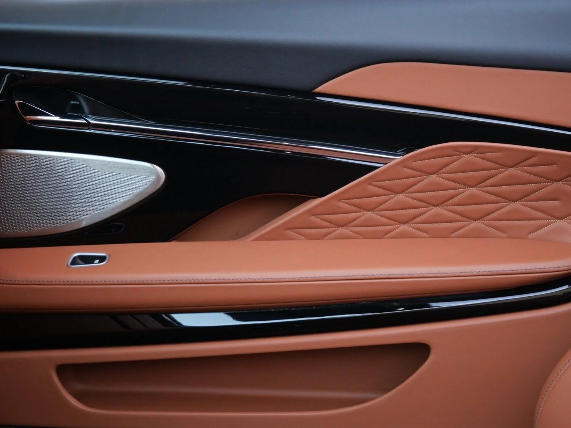 mph018_1751613607_e9aaf4b10361cfc5ab32c5dbda0e558ax_fc6ccfcf11