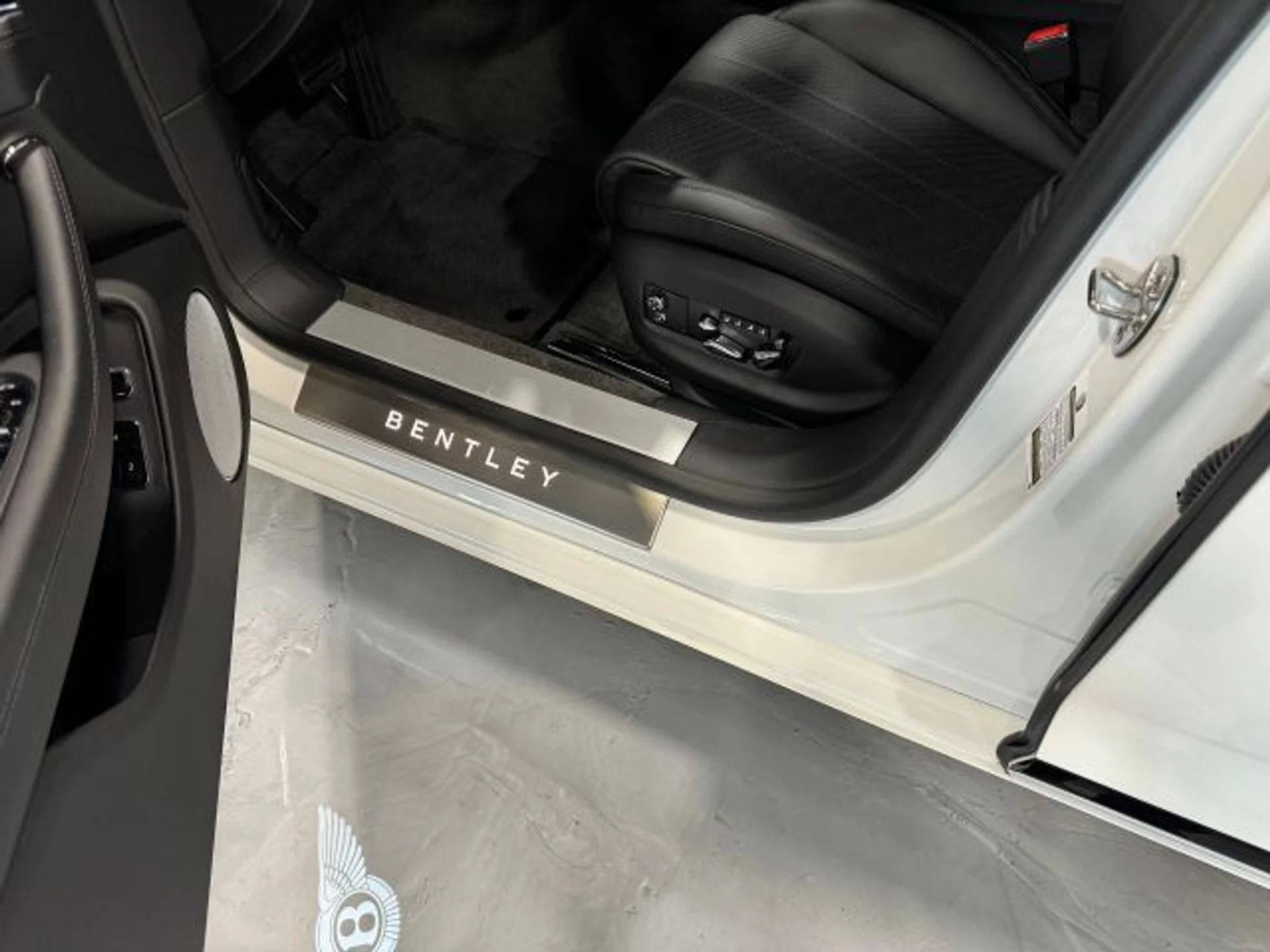 mph018_1752057272_202512_bfe44e0a49d94ea7a6a163f171fd9ea9_f29f20a000