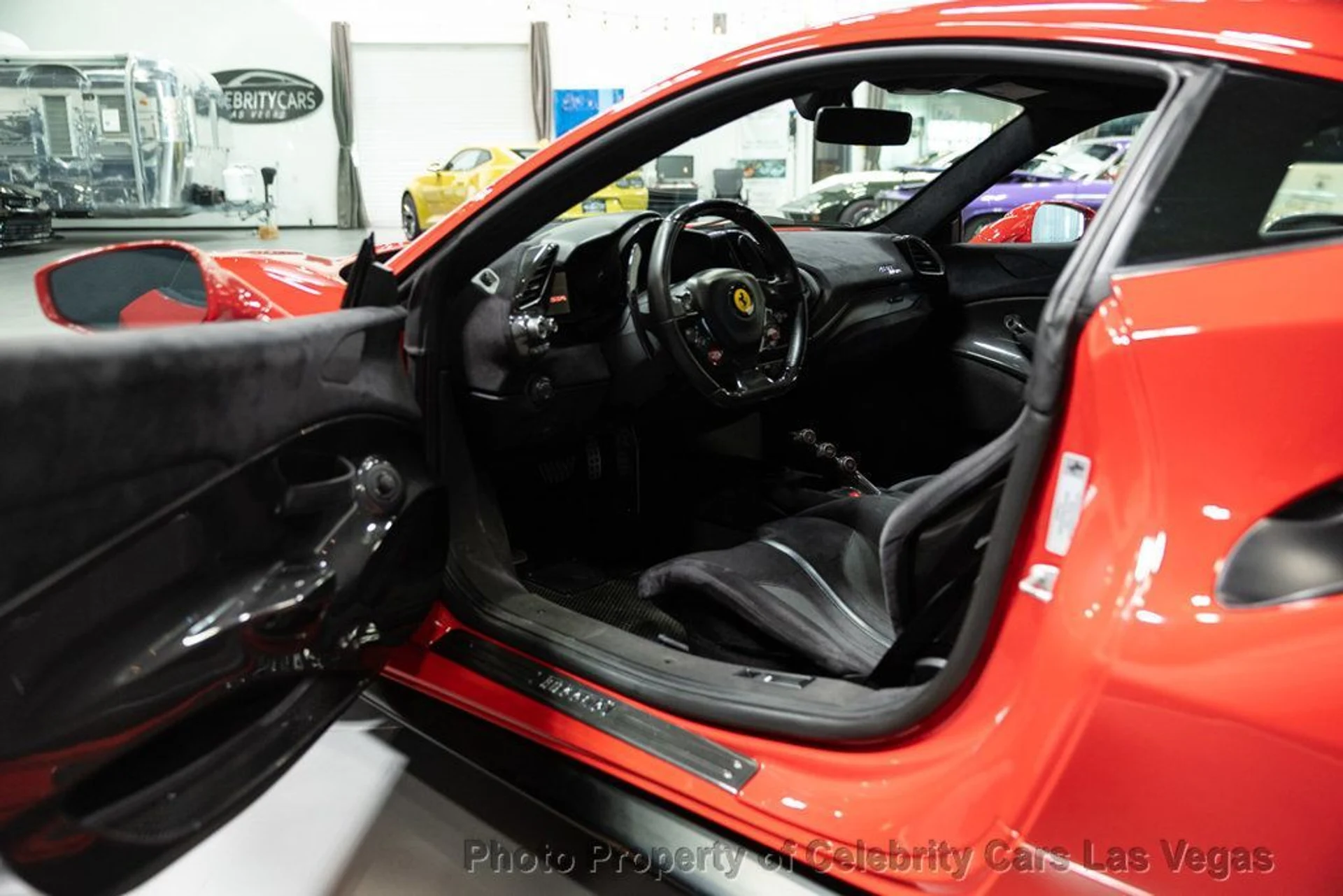mph018_175727257_used_2020_ferrari_488_pista_488pista_9707_22881608_19_1024_67da89a7a3