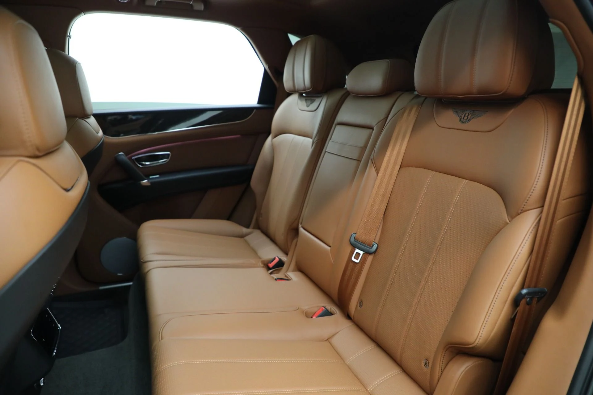 mph018_1760550424_Used_2018_Bentley_Bentayga_W12_Onyx_Edition_1763217114_df8deac023