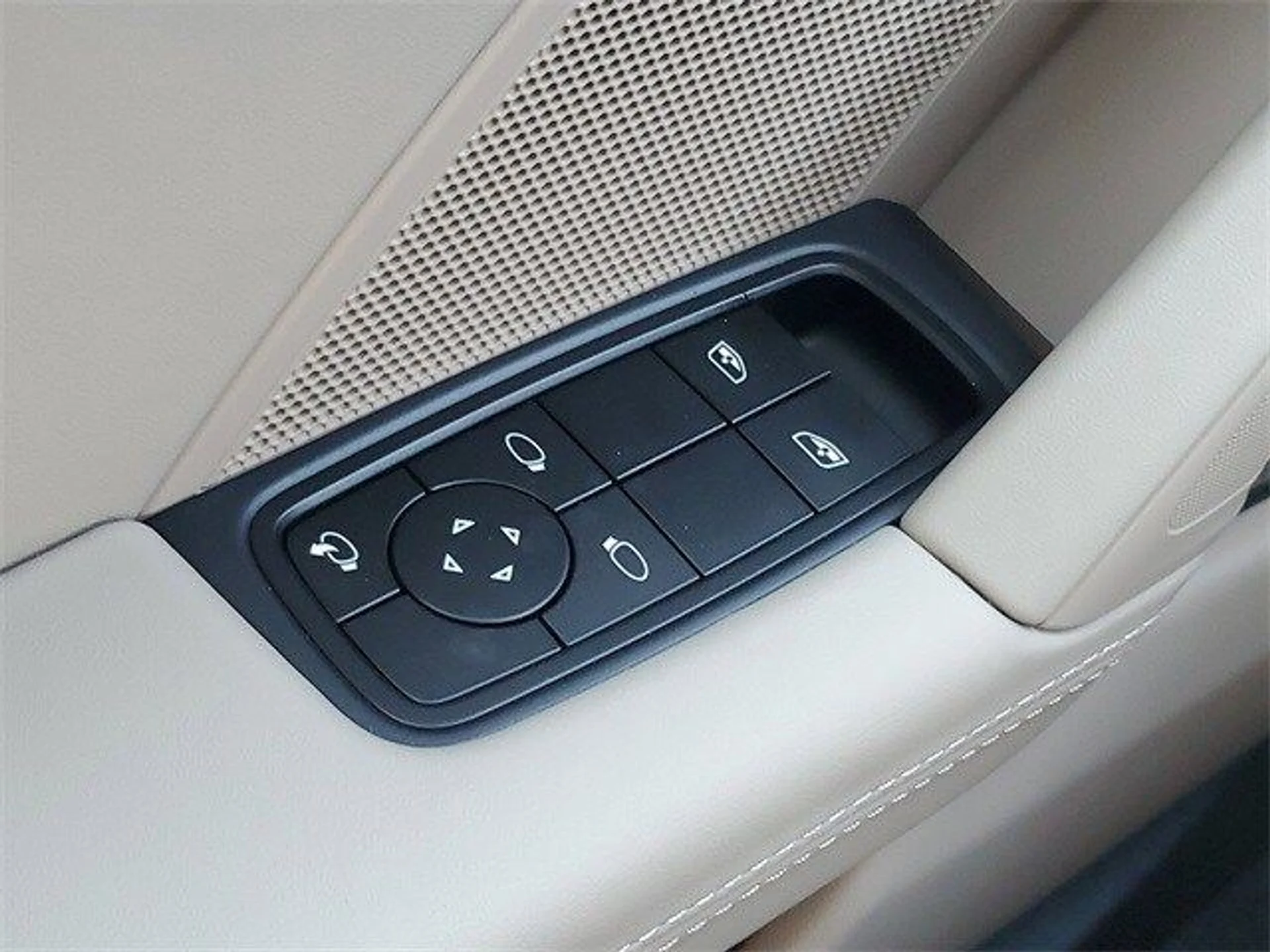 mph018_1762941596_30e95463d49397e2e7932ad642d256d8x_1fdcd01b8c