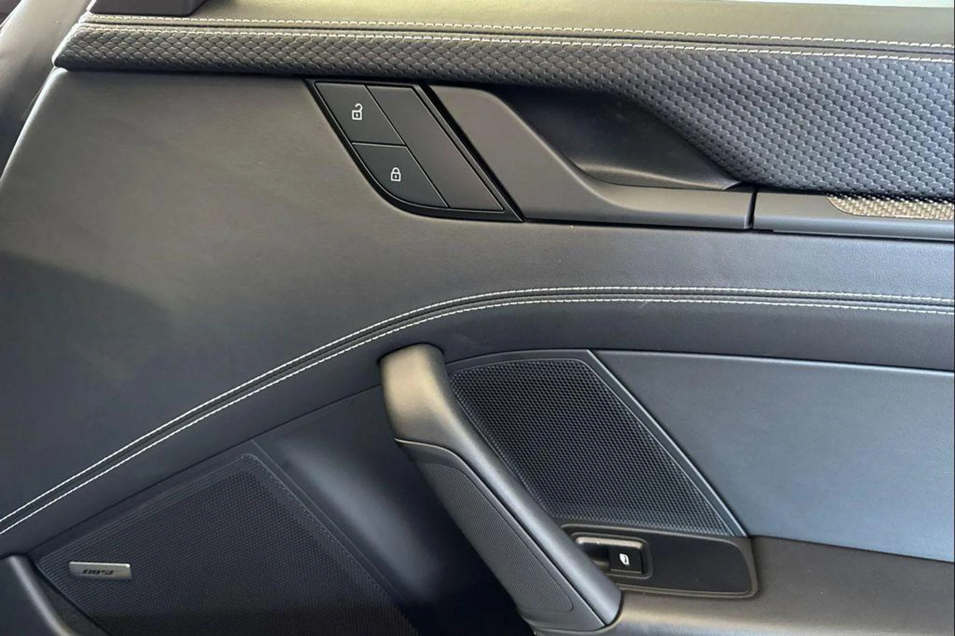 mph018_1767450070_QWKP_4_C9wjf3_Ss_MV_537bjs2_D8m_Og_9c08d1505d