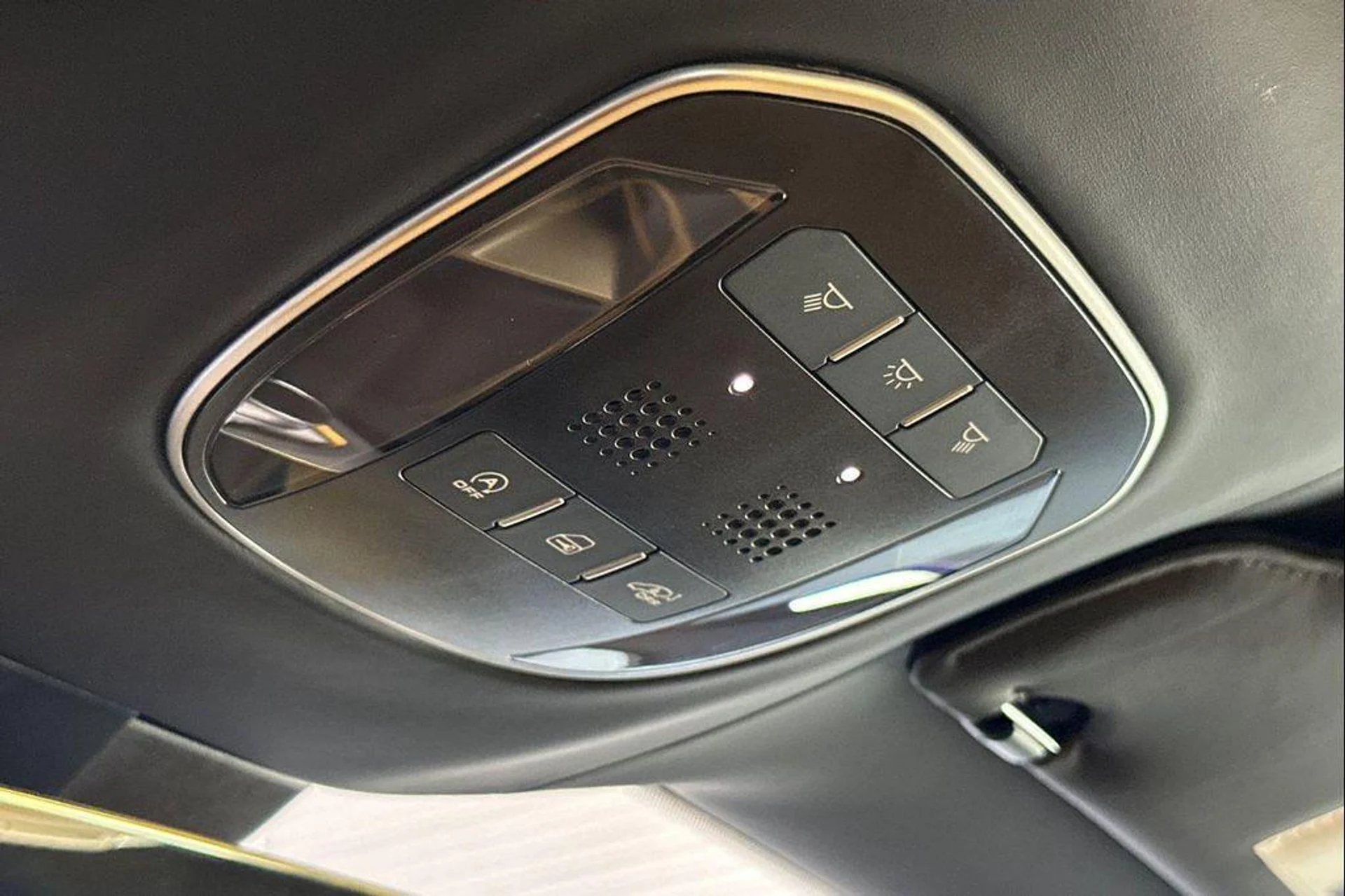 mph018_1770064672_8e_Xzf3x4dp4_Is_GU_Bhy_Ks_Hx_LQHM_55ad2401f1