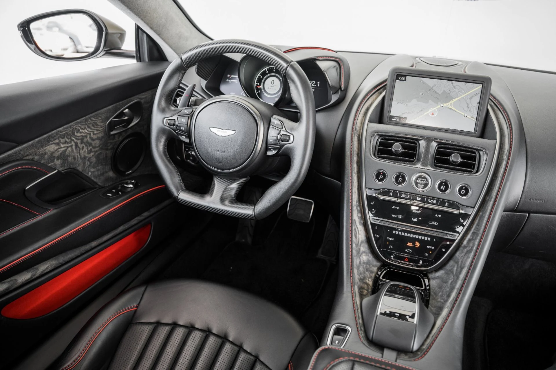 mph018_1777175909_Used_2020_Aston_Martin_DBS_Superleggera_007_OHMSS_Edition_1679175725_588ba6f6a2