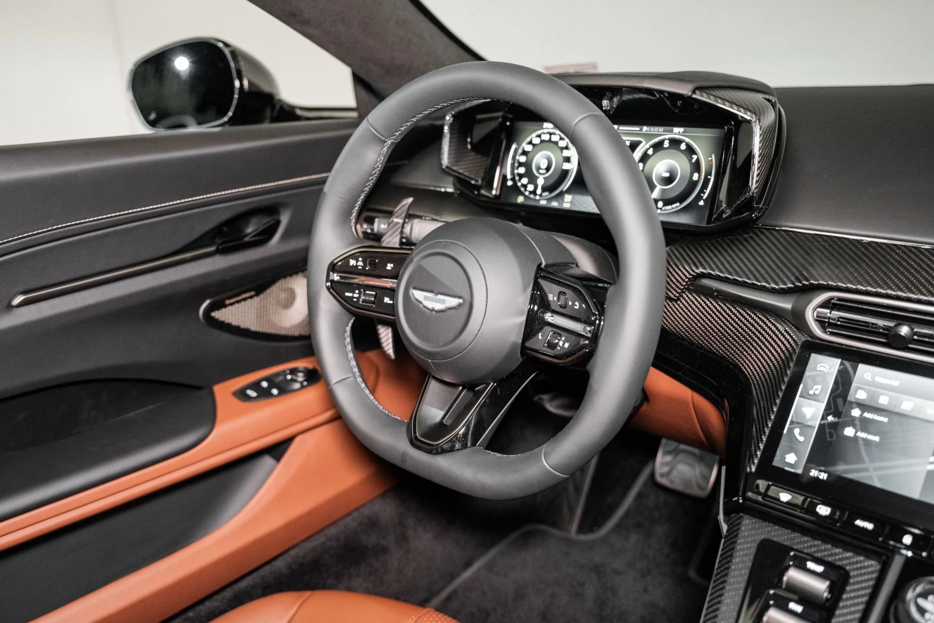 mph018_1780876181_New_2026_ASTON_MARTIN_VANTAGE_1756307805_e217f9a969