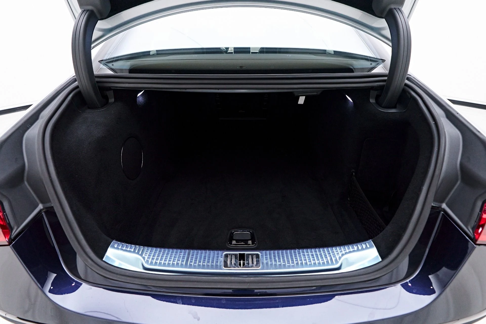 mph018_1789913804_Used_2025_Mercedes_Benz_S_Class_Maybach_S_580_1757004242_b054d046ea