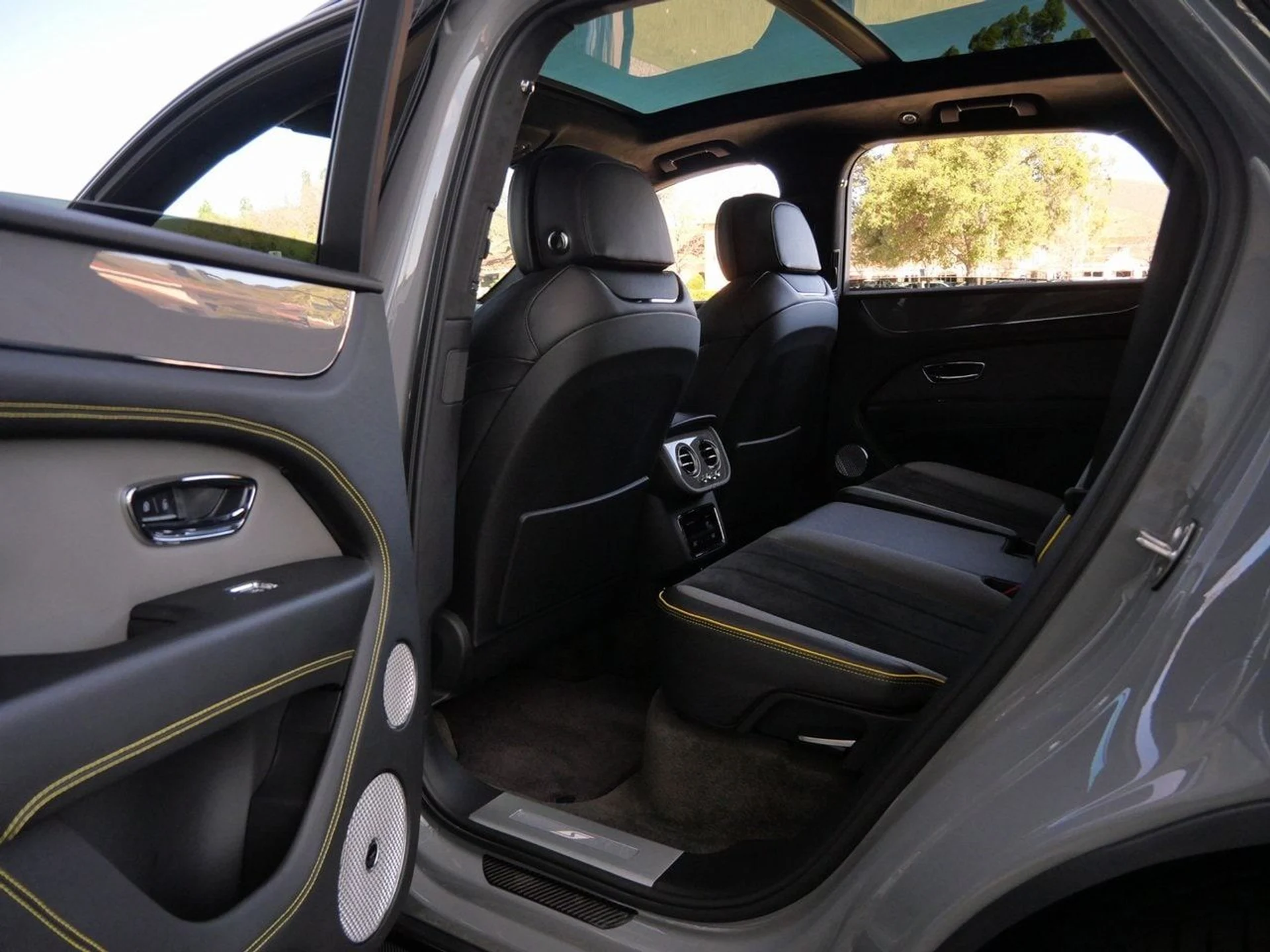 mph018_1792949430_a34fb2472637e3fd4a7447c4bd54e24dx_92d398d178