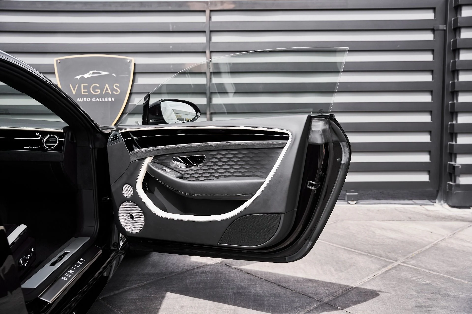 mph018_1800211891_Used_2025_Bentley_Continental_GT_Speed_1777077716_bc69512fc4