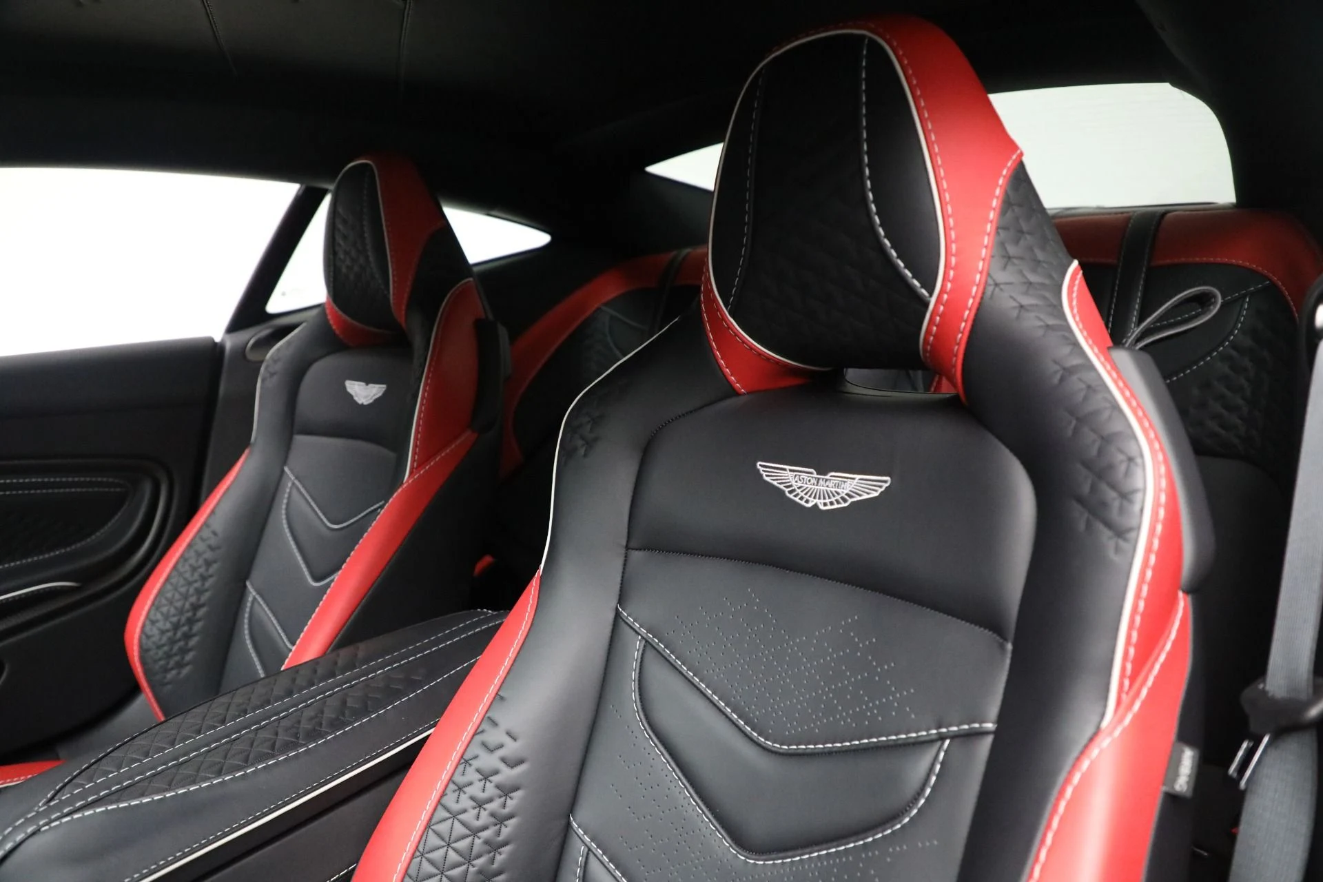 mph018_181023058_Used_2023_Aston_Martin_DBS_Superleggera_1b04941dfc
