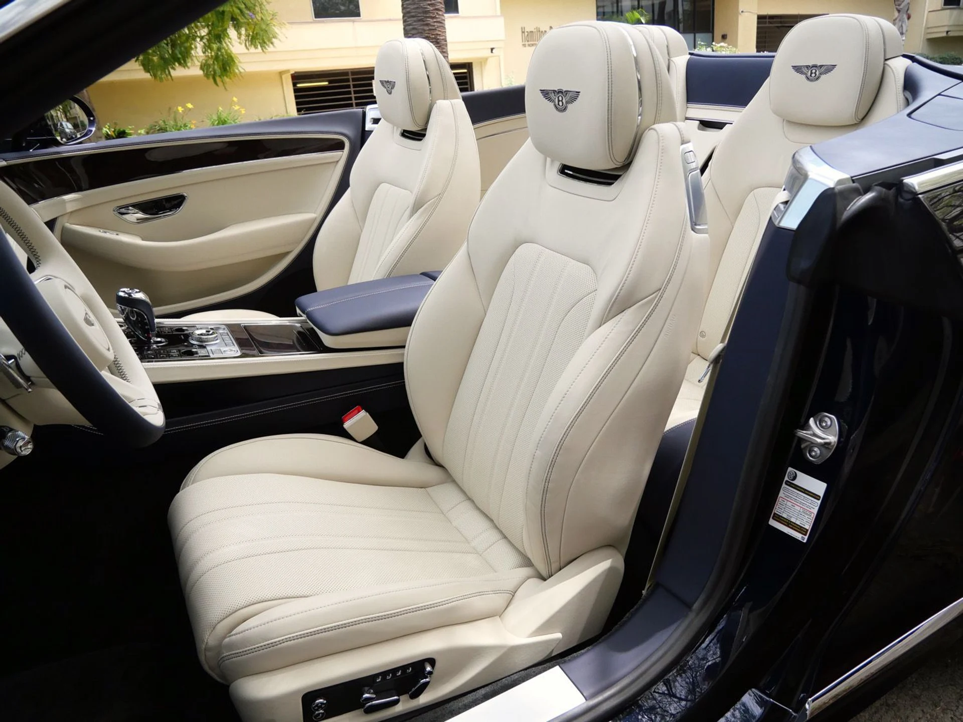 mph018_1811369809_22bb8e01d7581506392a9e75c7310930x_678022905a