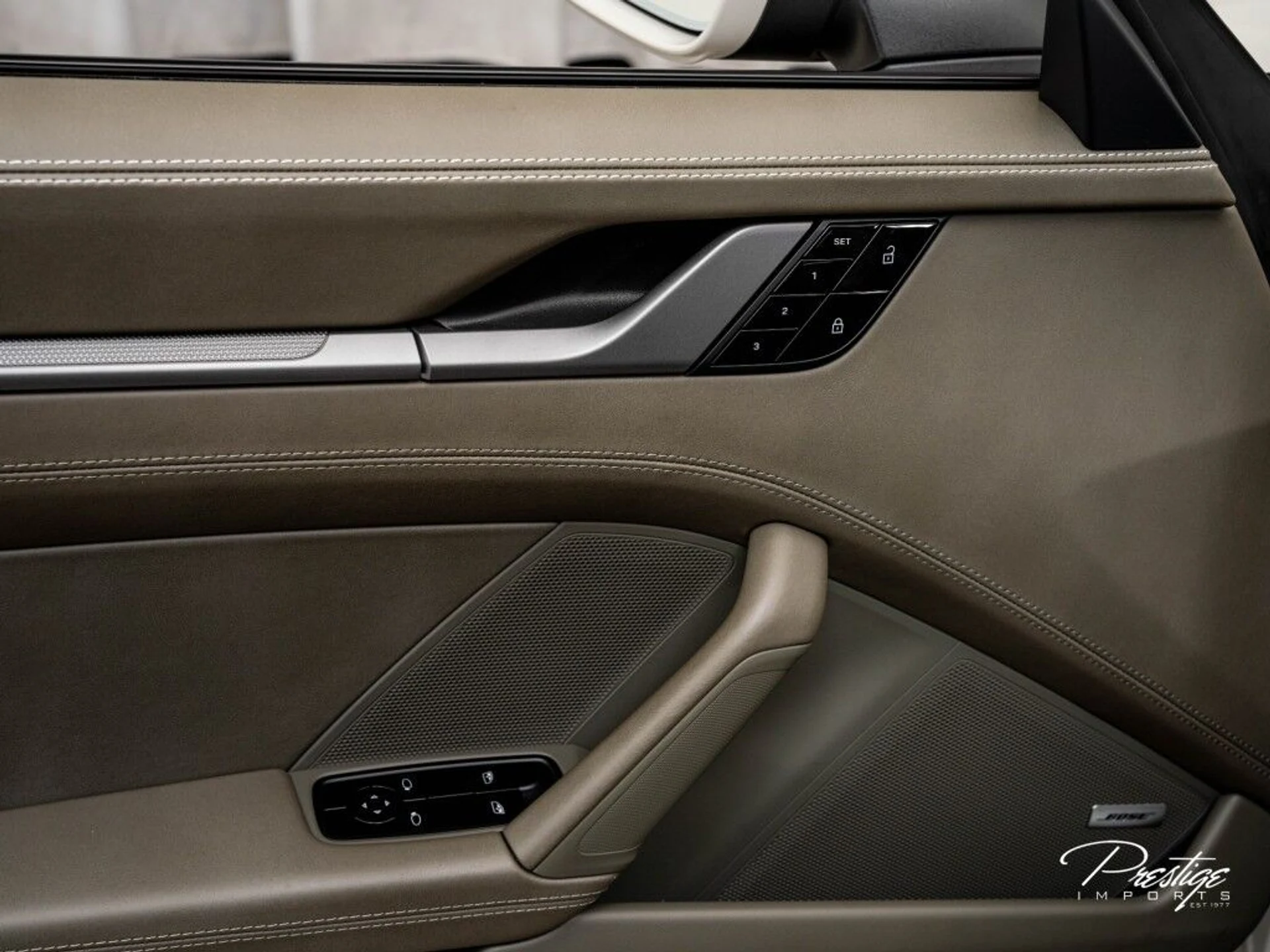 mph018_1812547518_14e36aab6b6604974df078abdd14c9de_bf52180193