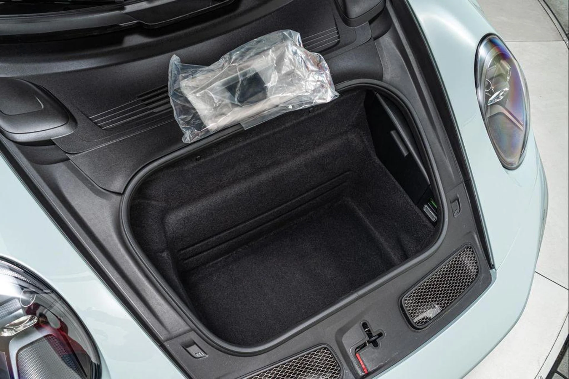 mph018_1817791627_r_T_Hk_Pobn80_En_Ex_Aw8_Us6_Oaq_FUQ_c0e36fb5e8