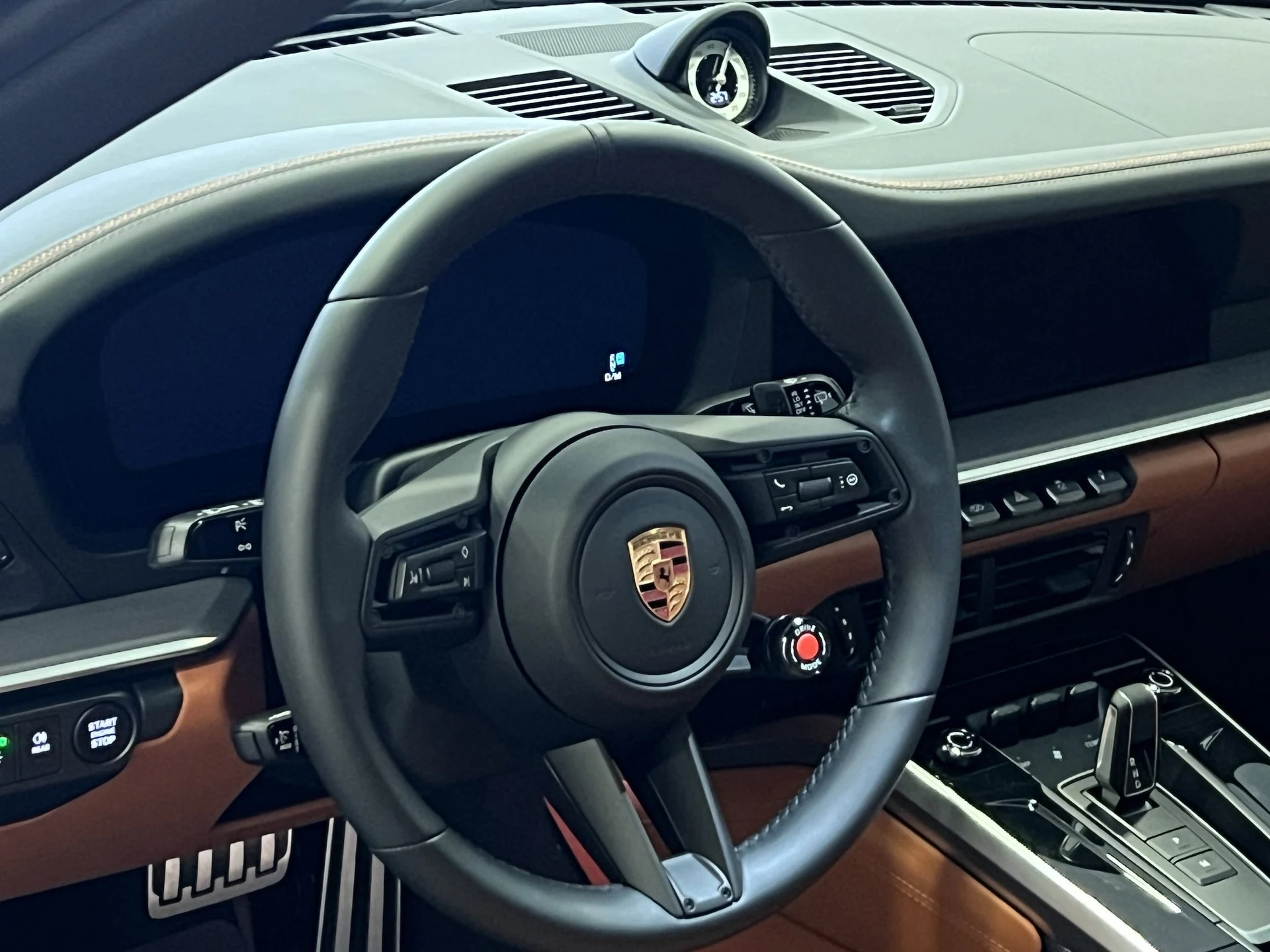 mph018_1821723494_f83ae259a4650a4c31652c14c0a3a1d4x_1d169ce921