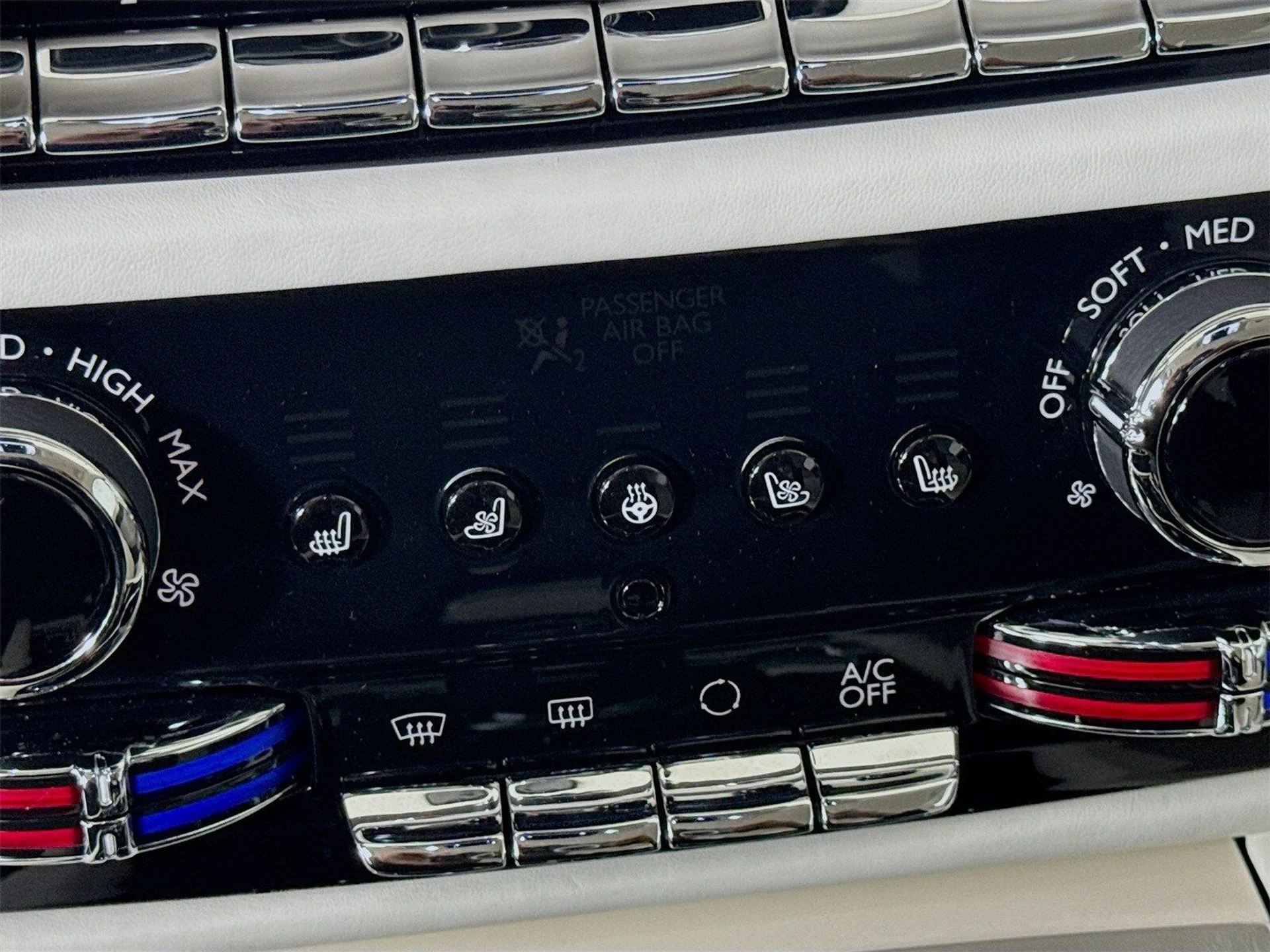 mph018_1828301710_77d24f1a14183242aea299f0513fe3e9x_d0ee811ff5