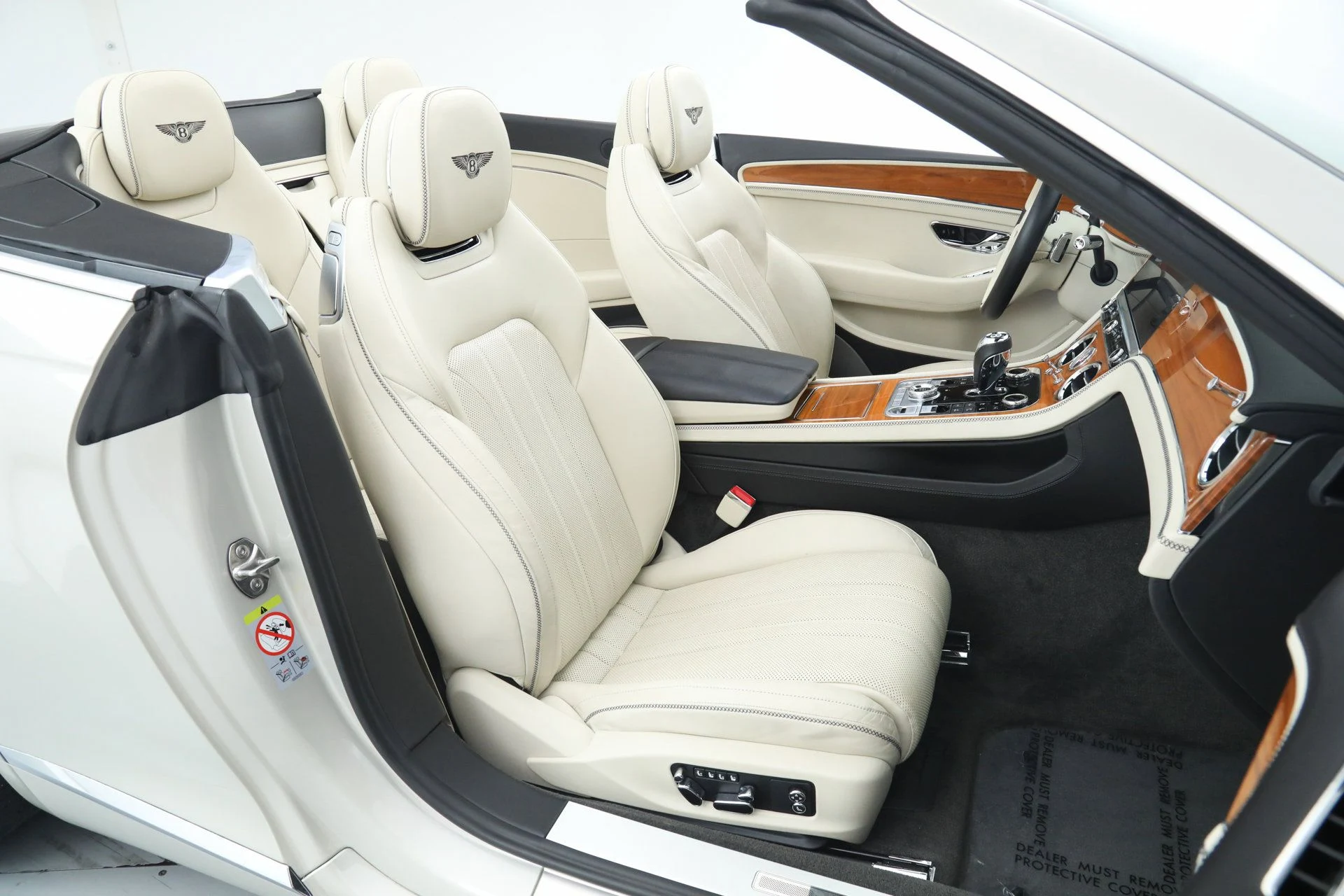 mph018_1829737263_7a8ba2990ecff634ebe28a86ca7c5ccc_6d922d28fd