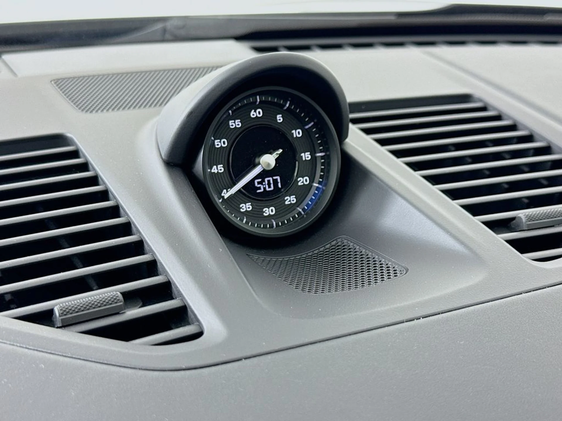 mph018_1830538830_65797dea8d701cb6e3a6c63c303315abx_70a8268feb