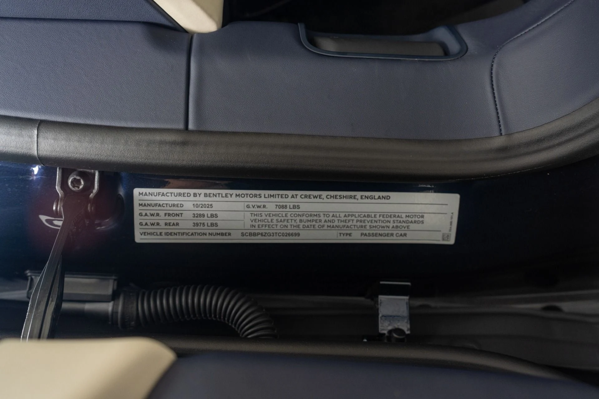mph018_183164200_Used_2026_Bentley_Flying_Spur_Azure_Bang_and_Olufsen_Audio_Mulliner_Driving_Specification_1778702270_e4b49efa05