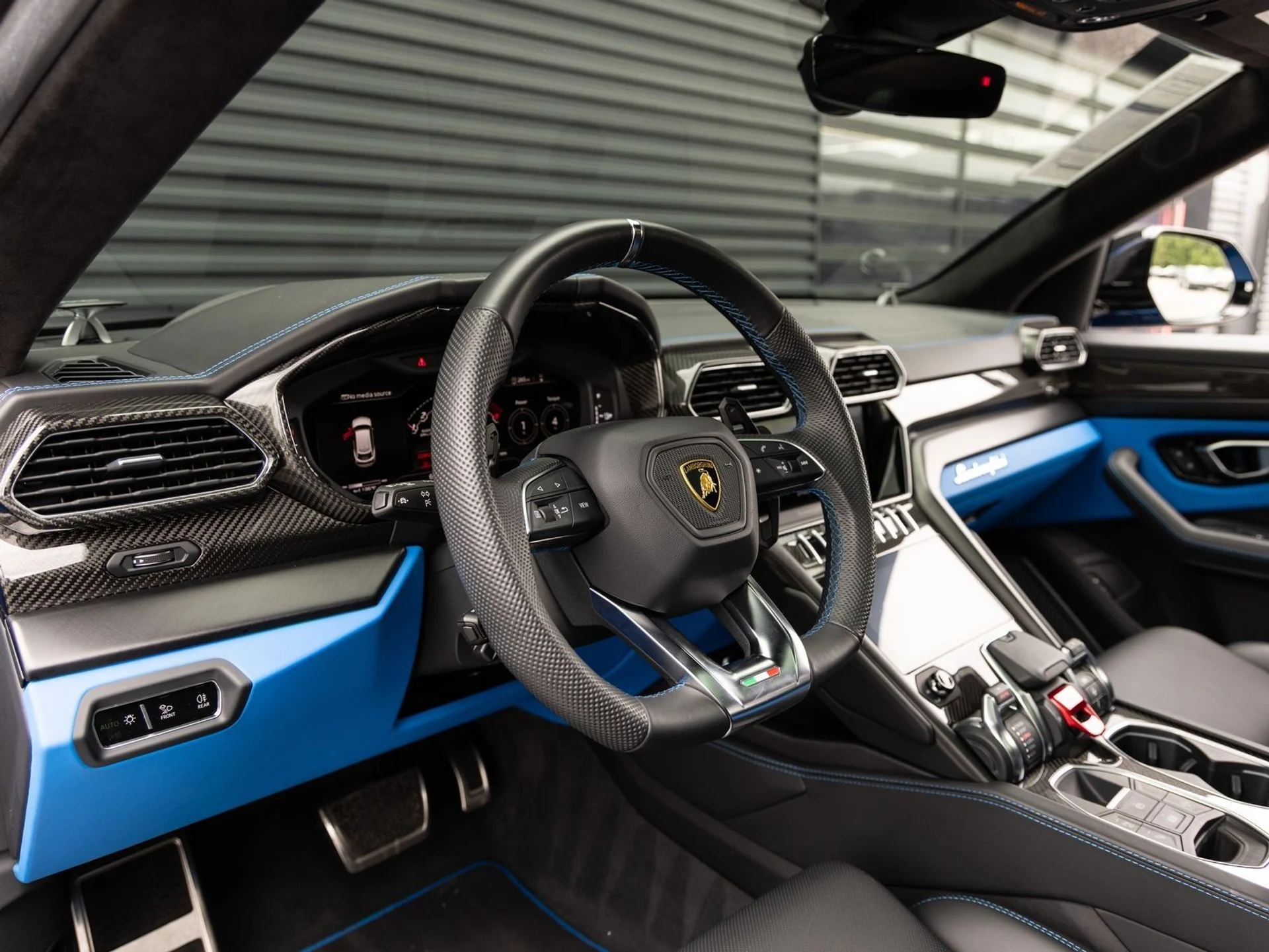 mph018_1837926757_19_ebf27cb096