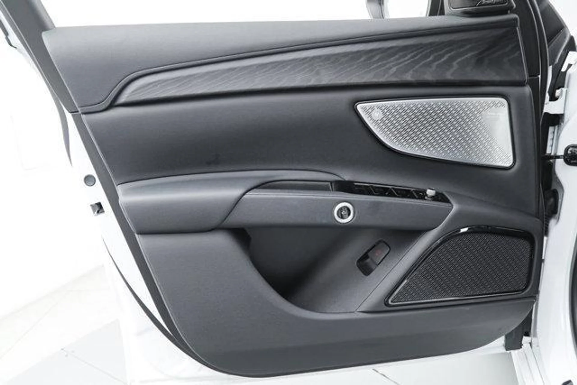 mph018_1846028500_Ovts_K_Fva1p_Zve_N9y1_D2_P3vtmpm8_b396905832