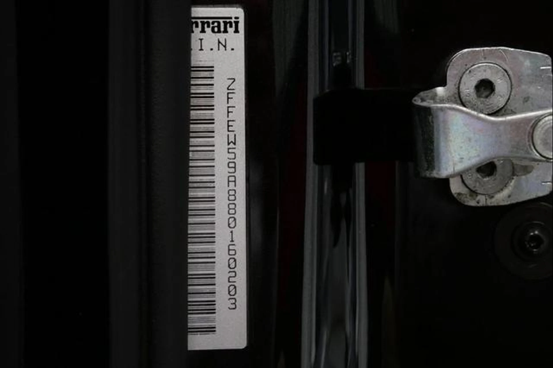 mph018_1848357627_urbm_ZF_98_A_Ykx_Ci6z_A_Ai_GYTZO_5_NE_4b42979411