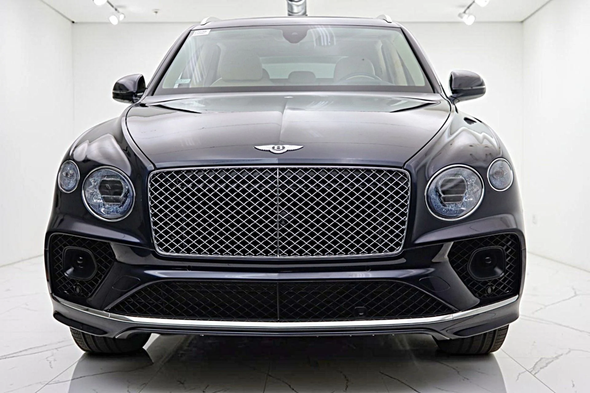 mph018_185617295_Used_2023_Bentley_Bentayga_V8_643e809427