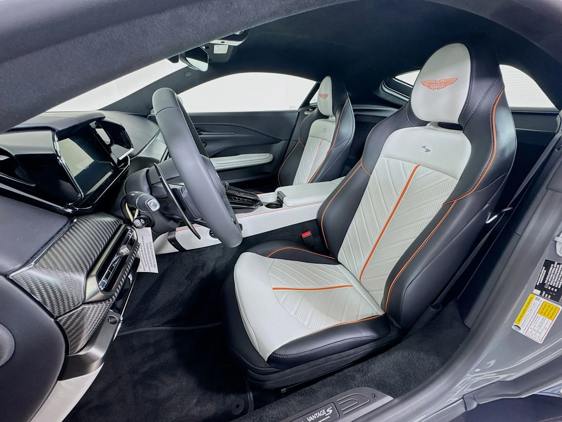 mph018_185626682_0b94e68d2ac67c2d94a6f75eb47c7657x_e87a5b5d8c