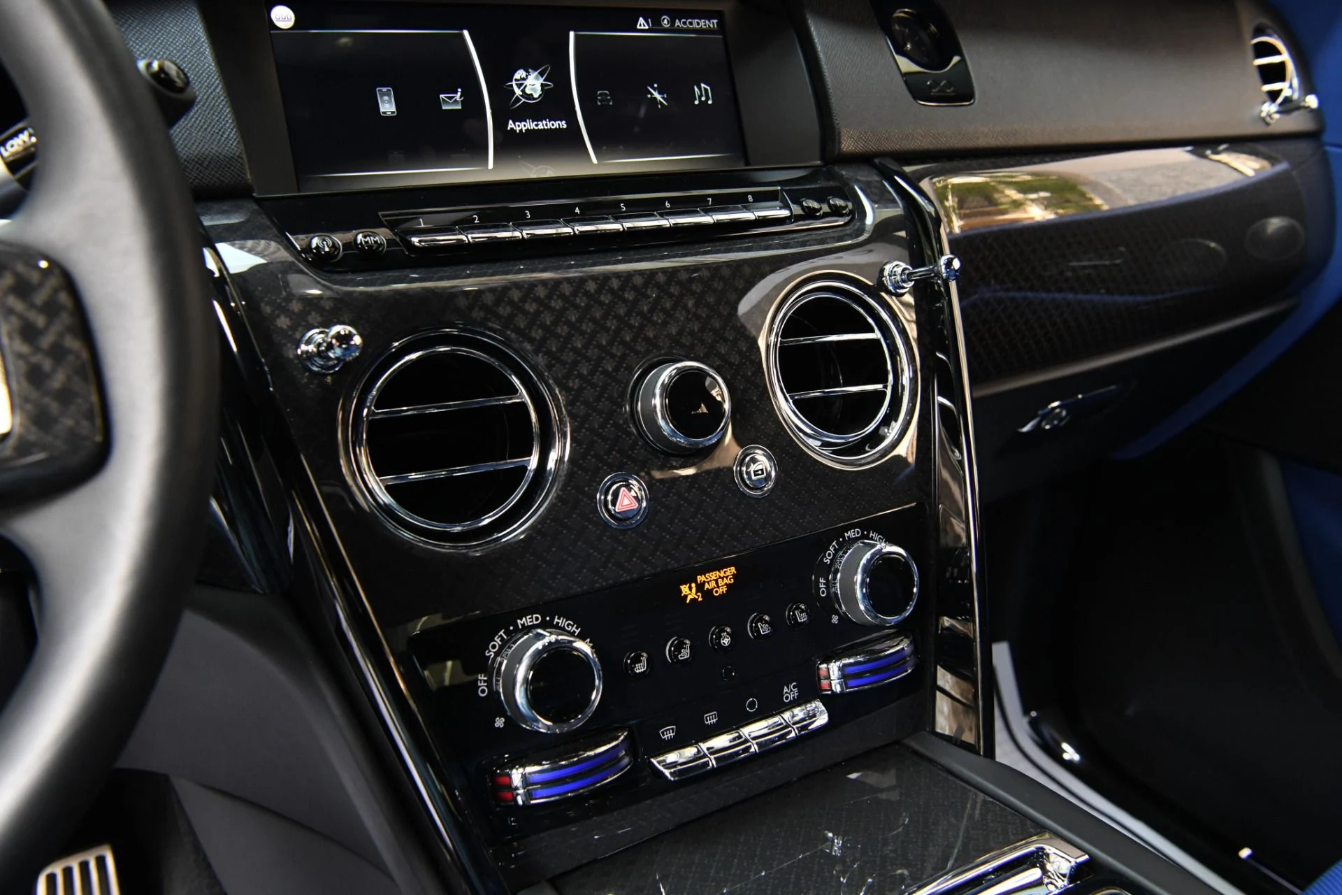 mph018_1858207951_11928_p20_l_78acfaf917