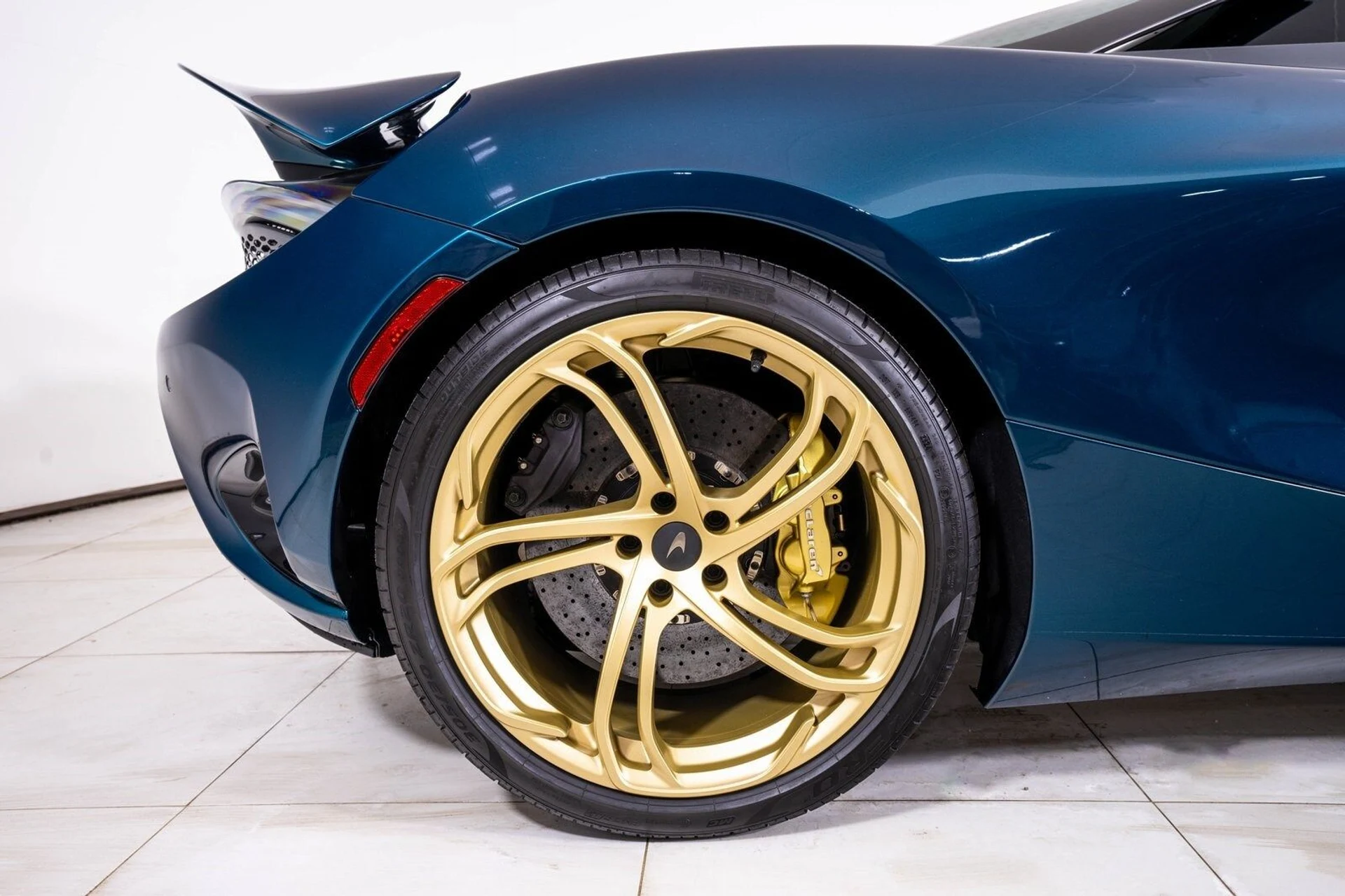 mph018_1870605739_40d7c4ece6d2fbb4f0be7fd468593b4fx_77b61845f6