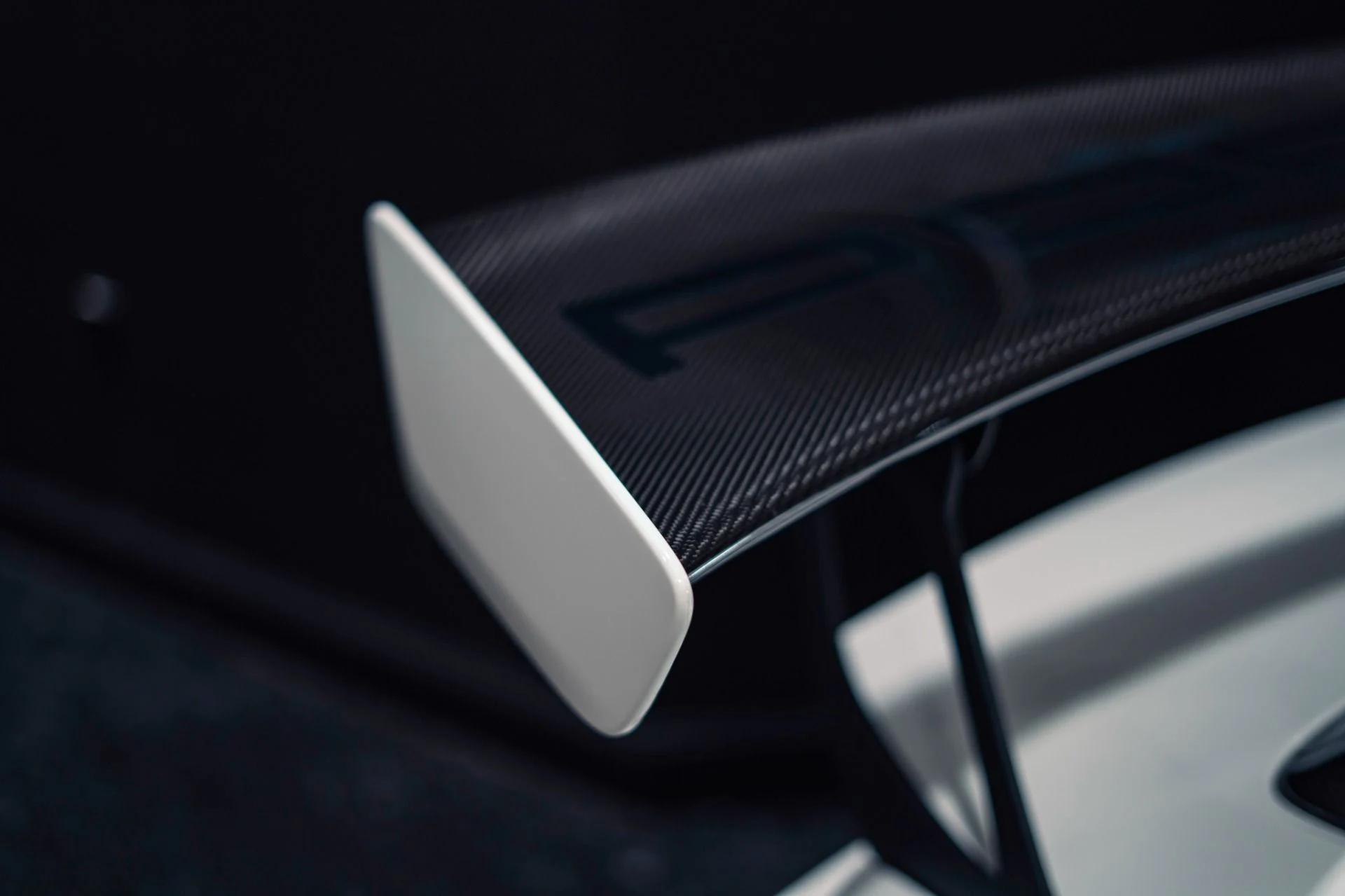 mph018_1874743249_Used_2018_Porsche_911_GT_2_RS_1777474085_7f8b523818