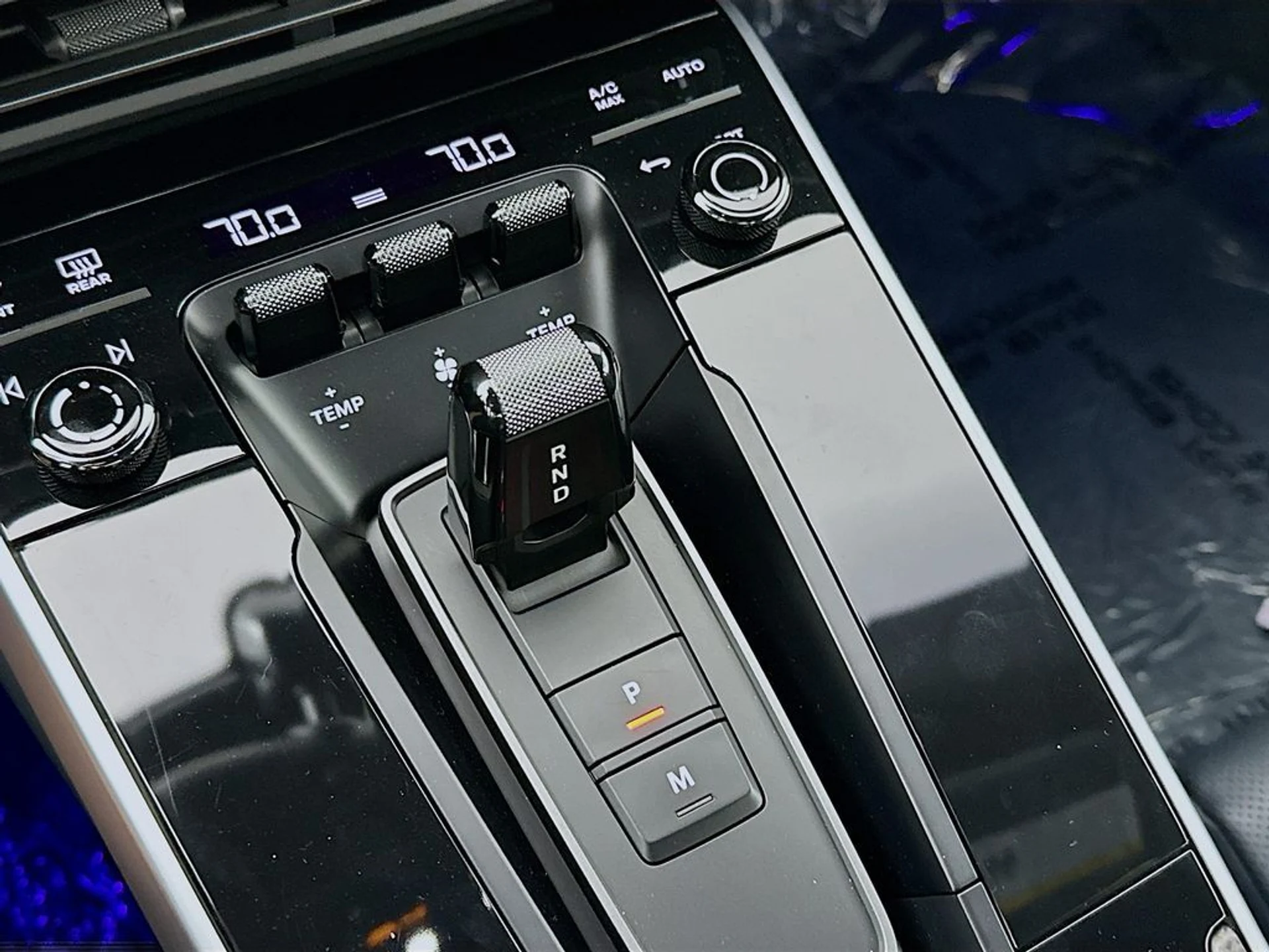 mph018_1875644041_df92b5bf072f1e11f111d750aa9cd173x_51971c41dc