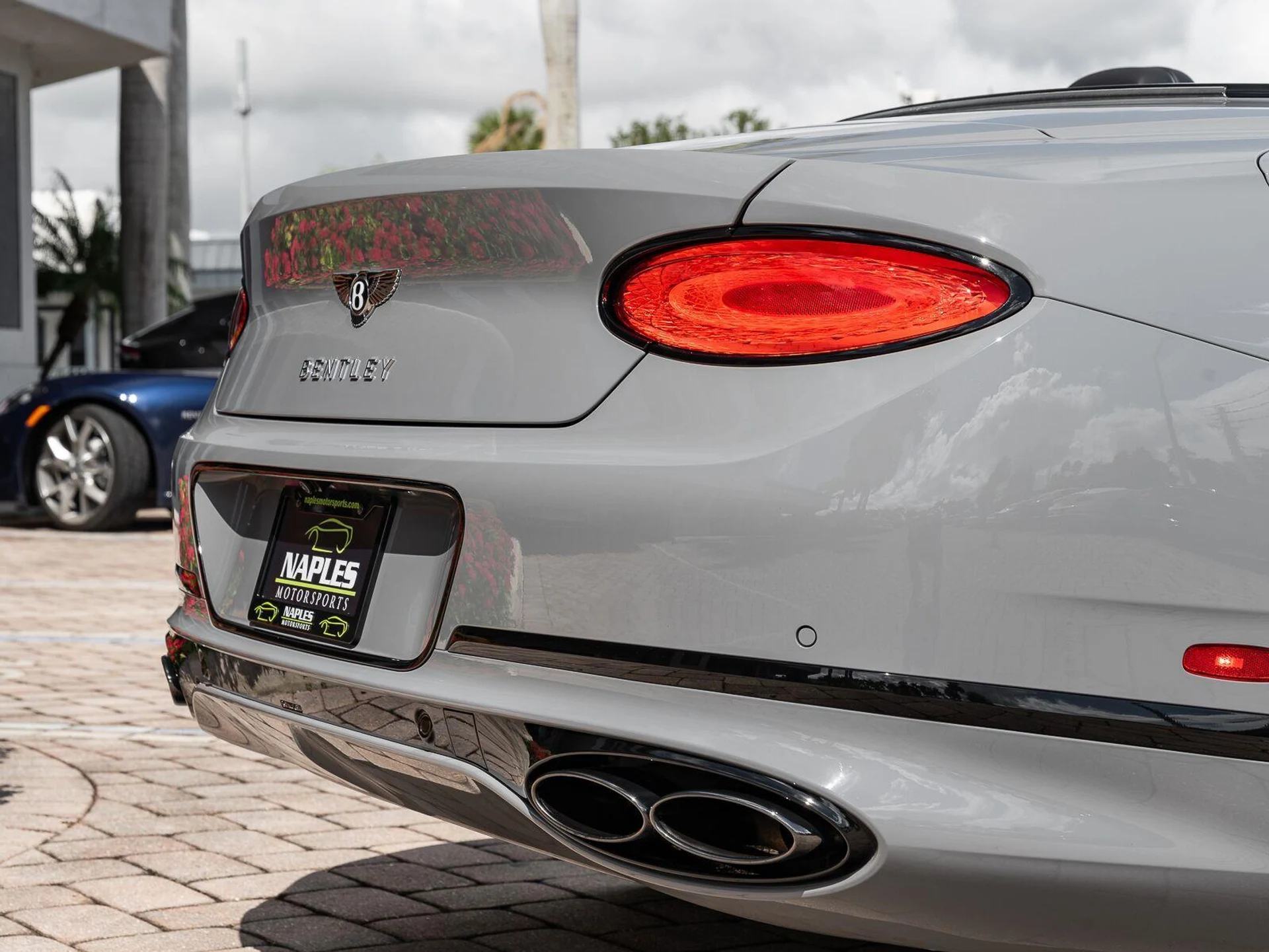 mph018_1884111810_Used_2023_Bentley_Continental_GTC_S_V8_1793214121_37239cf849